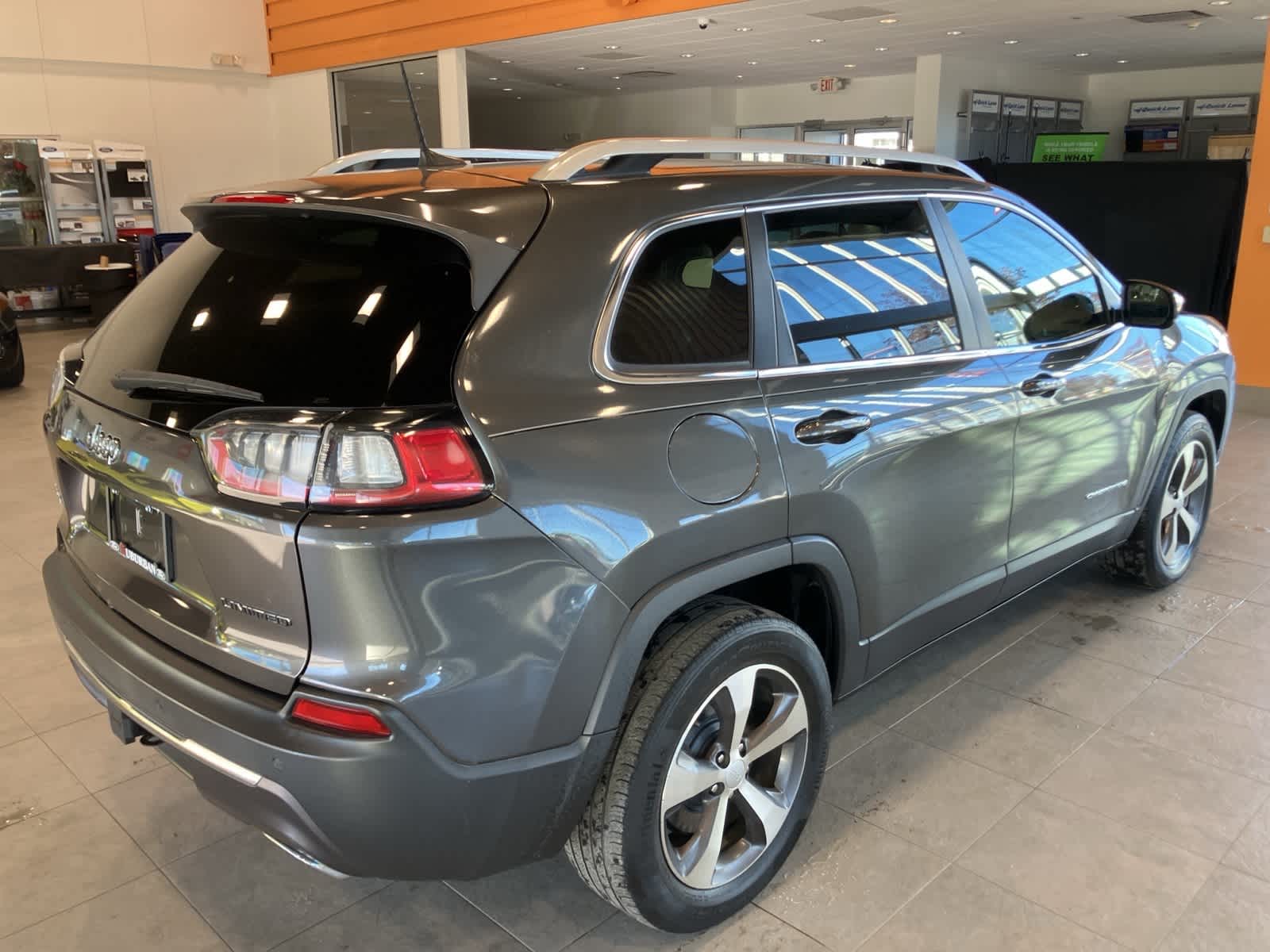 Thumbnail: 2020 Jeep Cherokee - 5