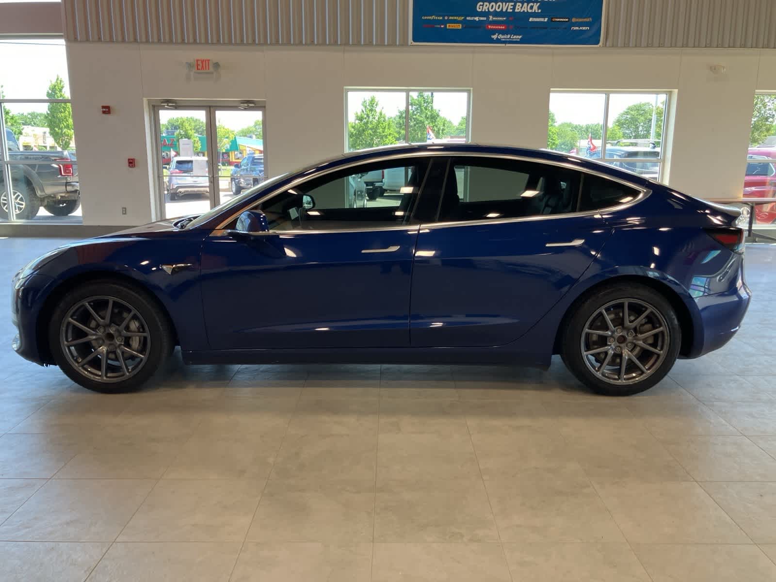Thumbnail: 2020 Tesla Model 3 - 8
