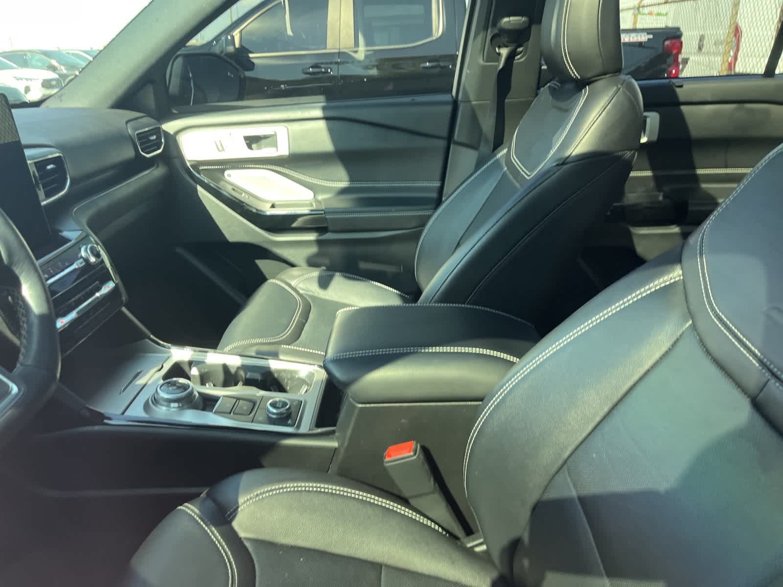 Thumbnail: 2023 Ford Explorer - 27