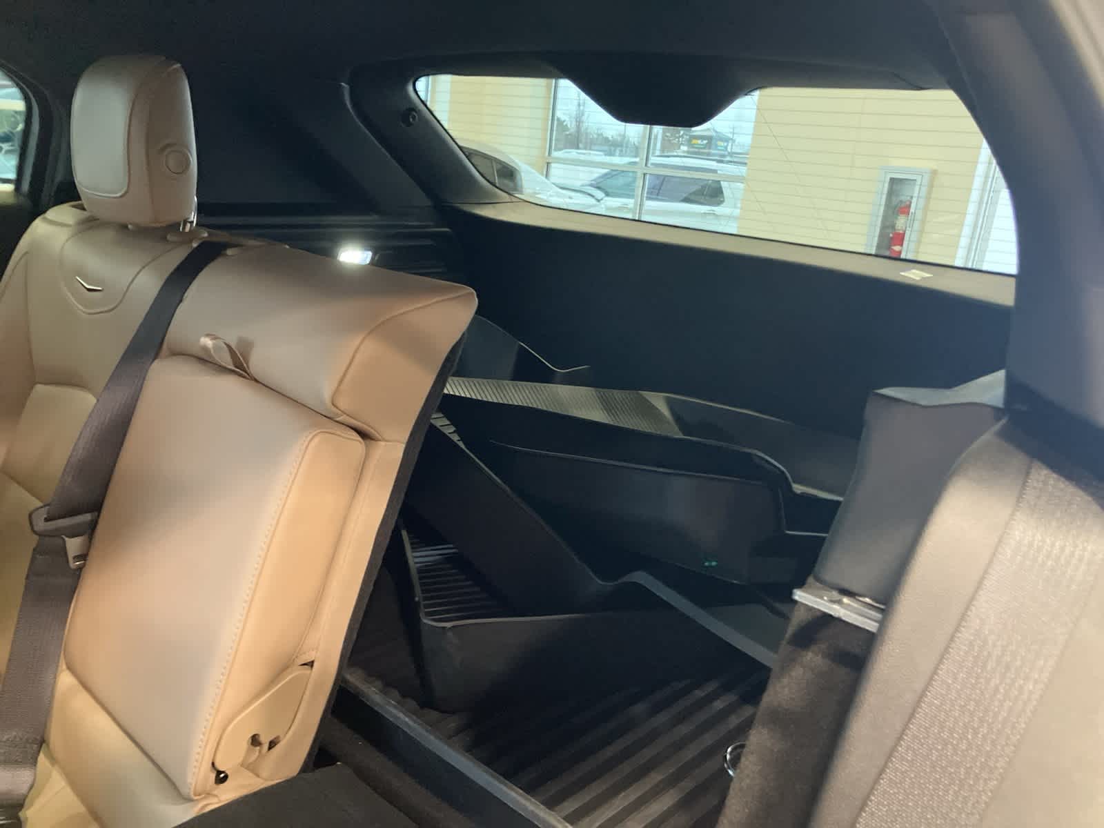 Thumbnail: 2024 Cadillac XT4 - 24