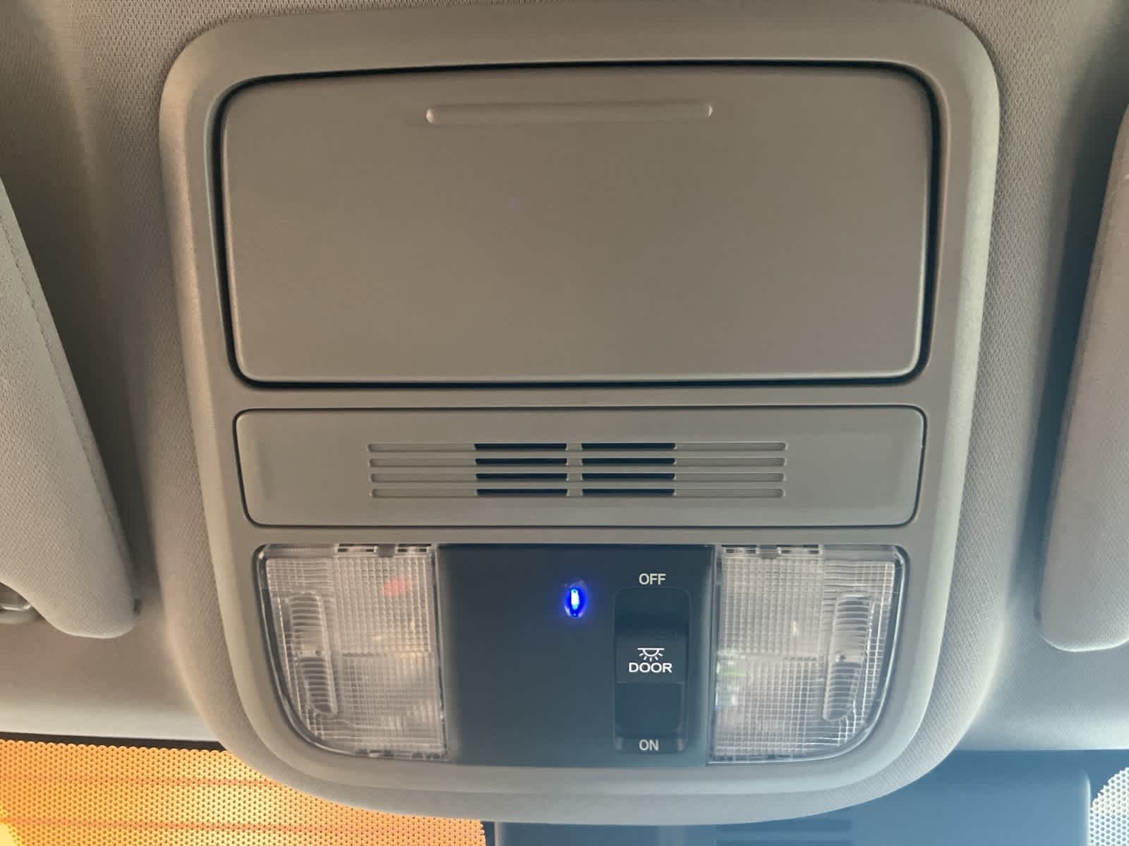 Thumbnail: 2019 Honda Pilot - 23