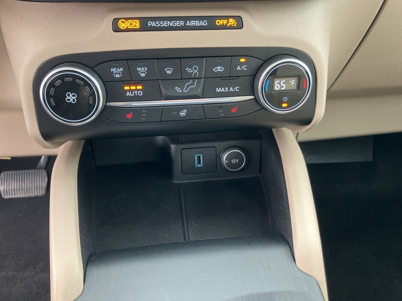 2020 Ford Escape SEL 18