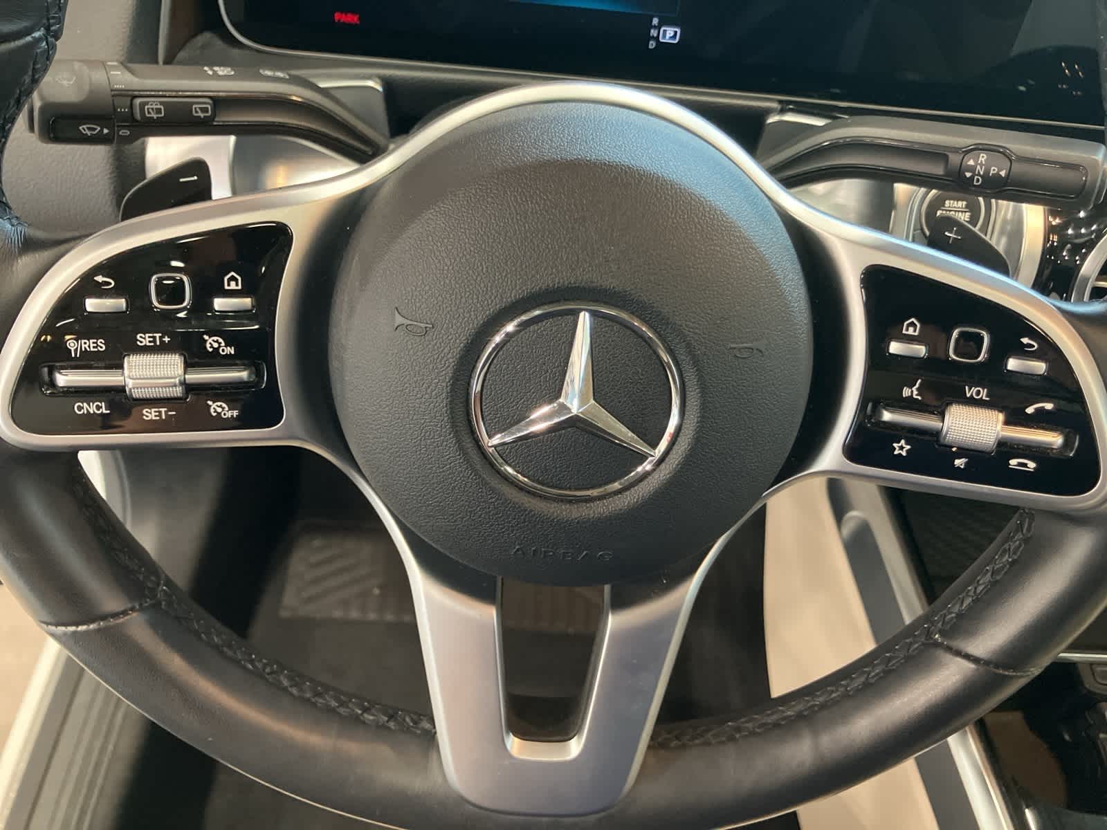 Thumbnail: 2021 Mercedes-Benz GLB - 16