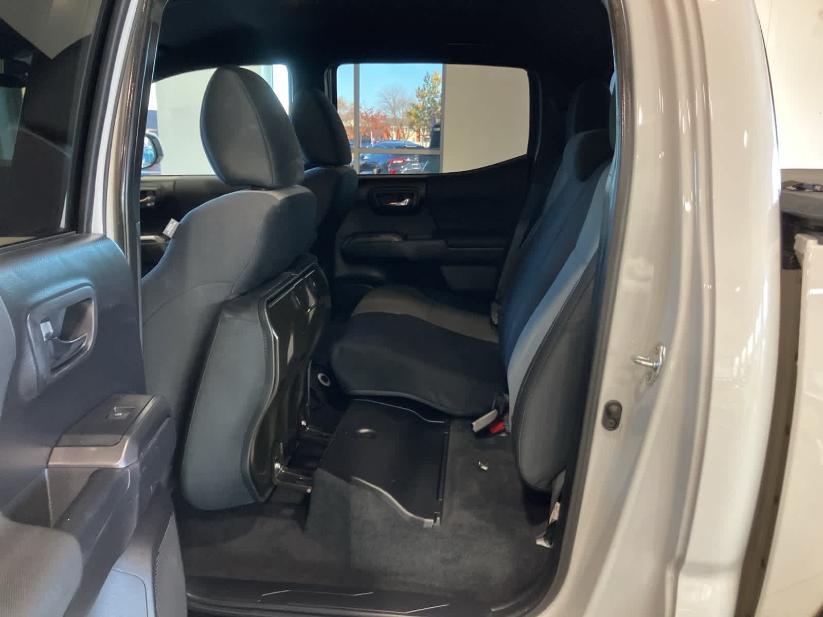 Thumbnail: 2021 Toyota Tacoma - 27