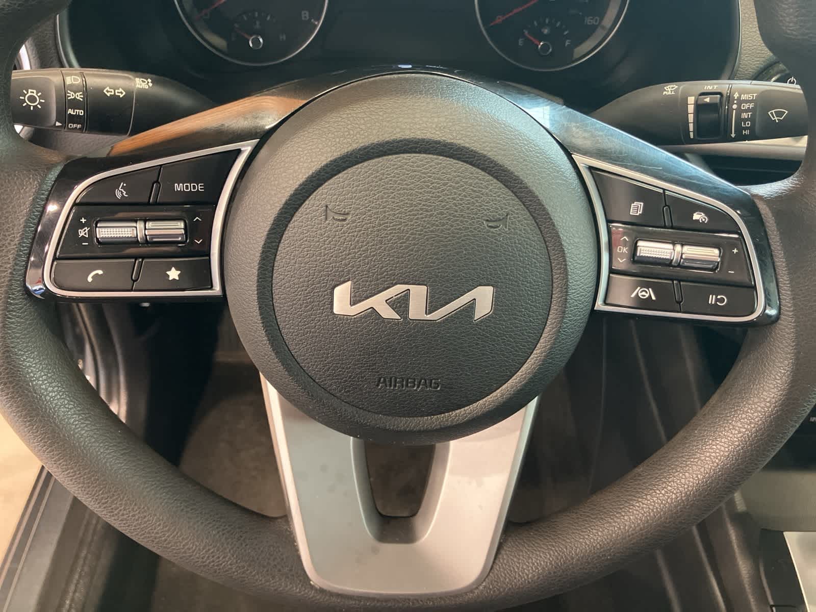 Thumbnail: 2022 Kia Forte - 13