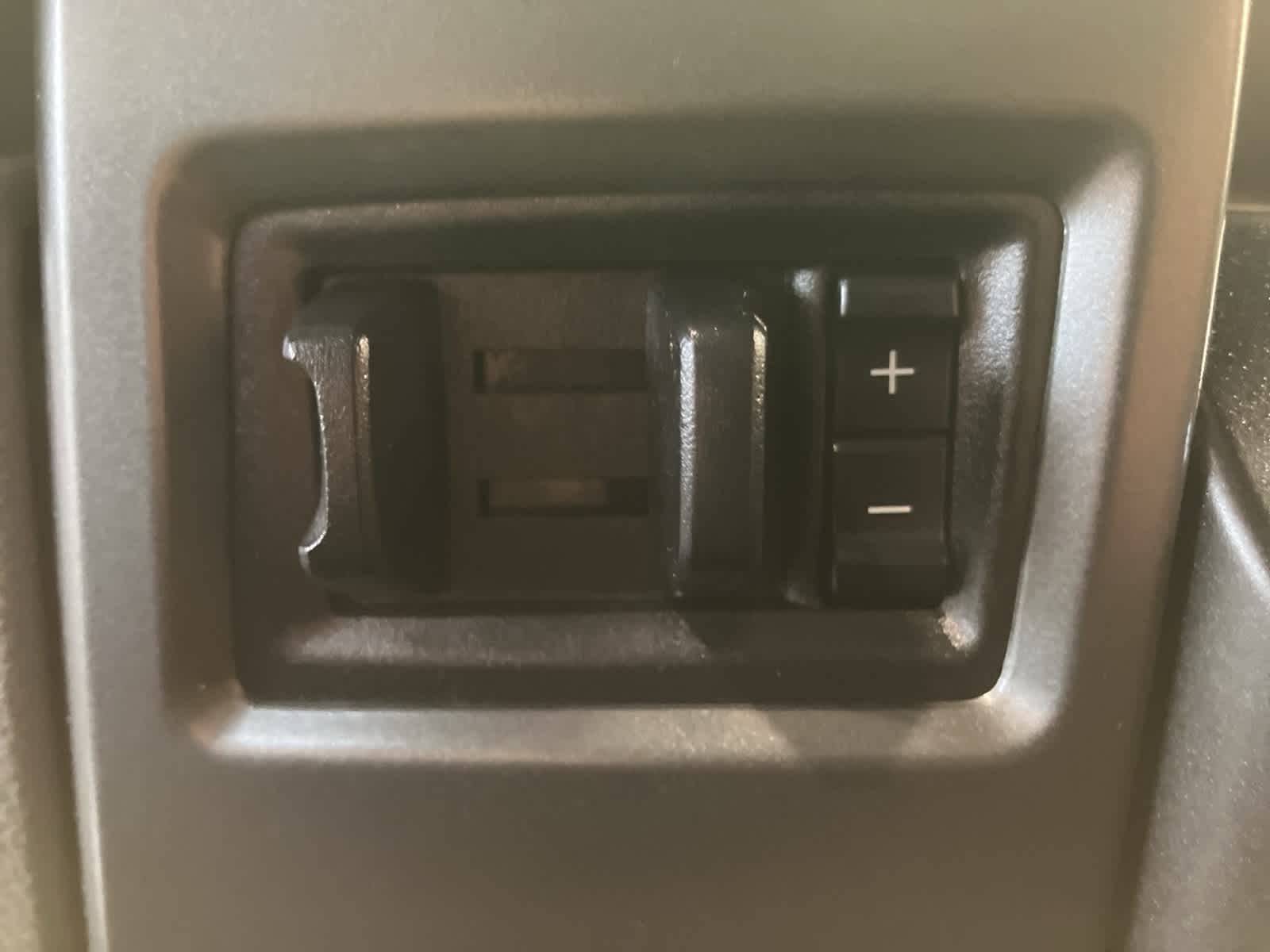 Thumbnail: 2022 Ford Econoline - 18