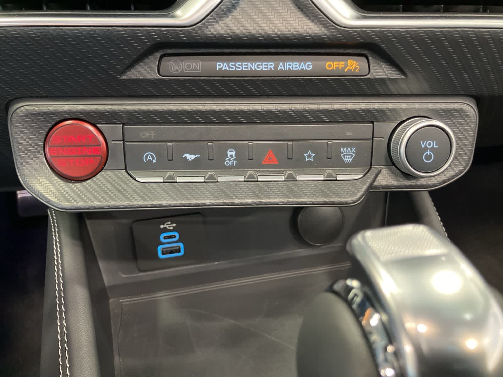Thumbnail: 2025 Ford Mustang - 17