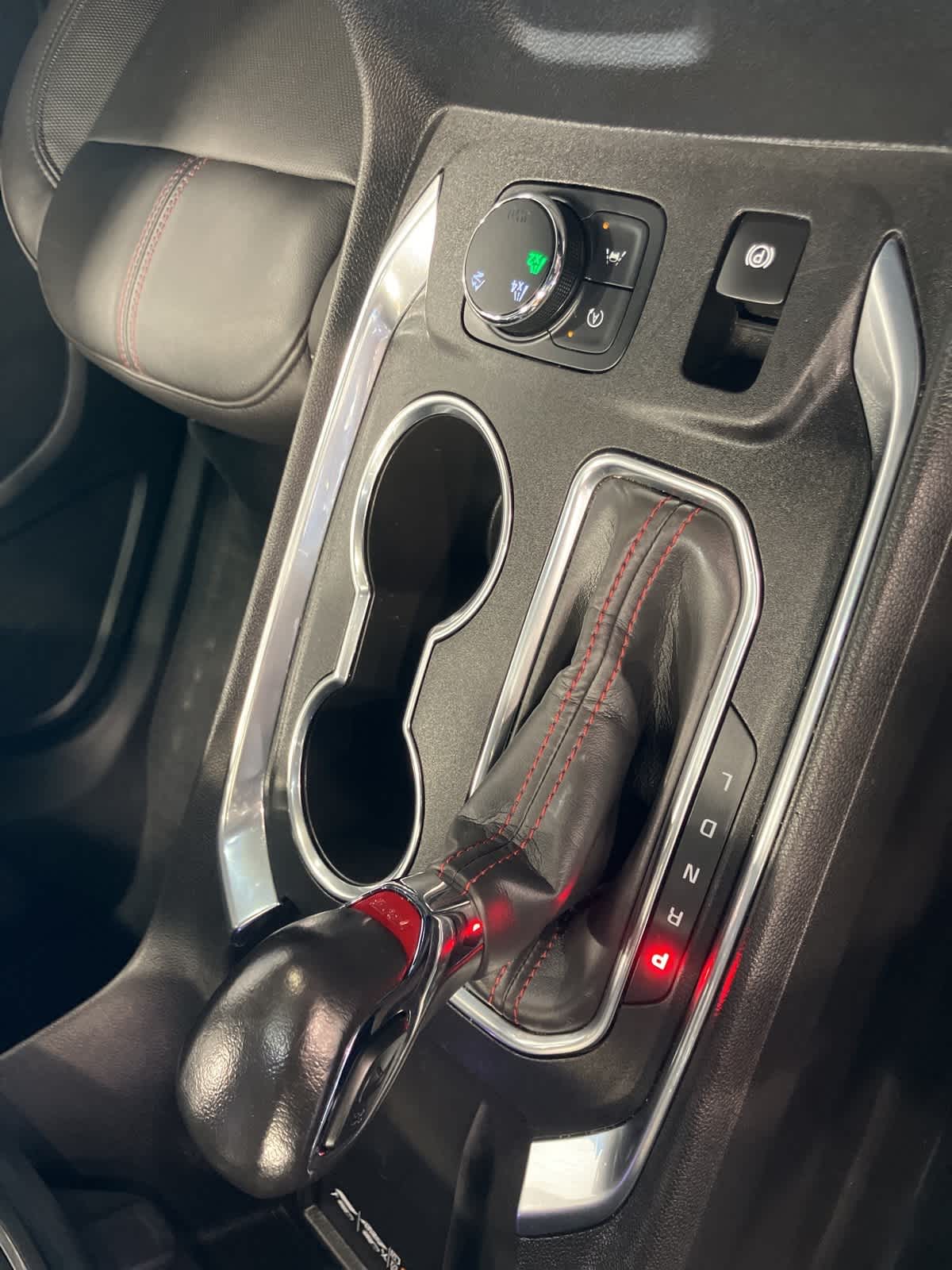 Thumbnail: 2022 Chevrolet Traverse - 20