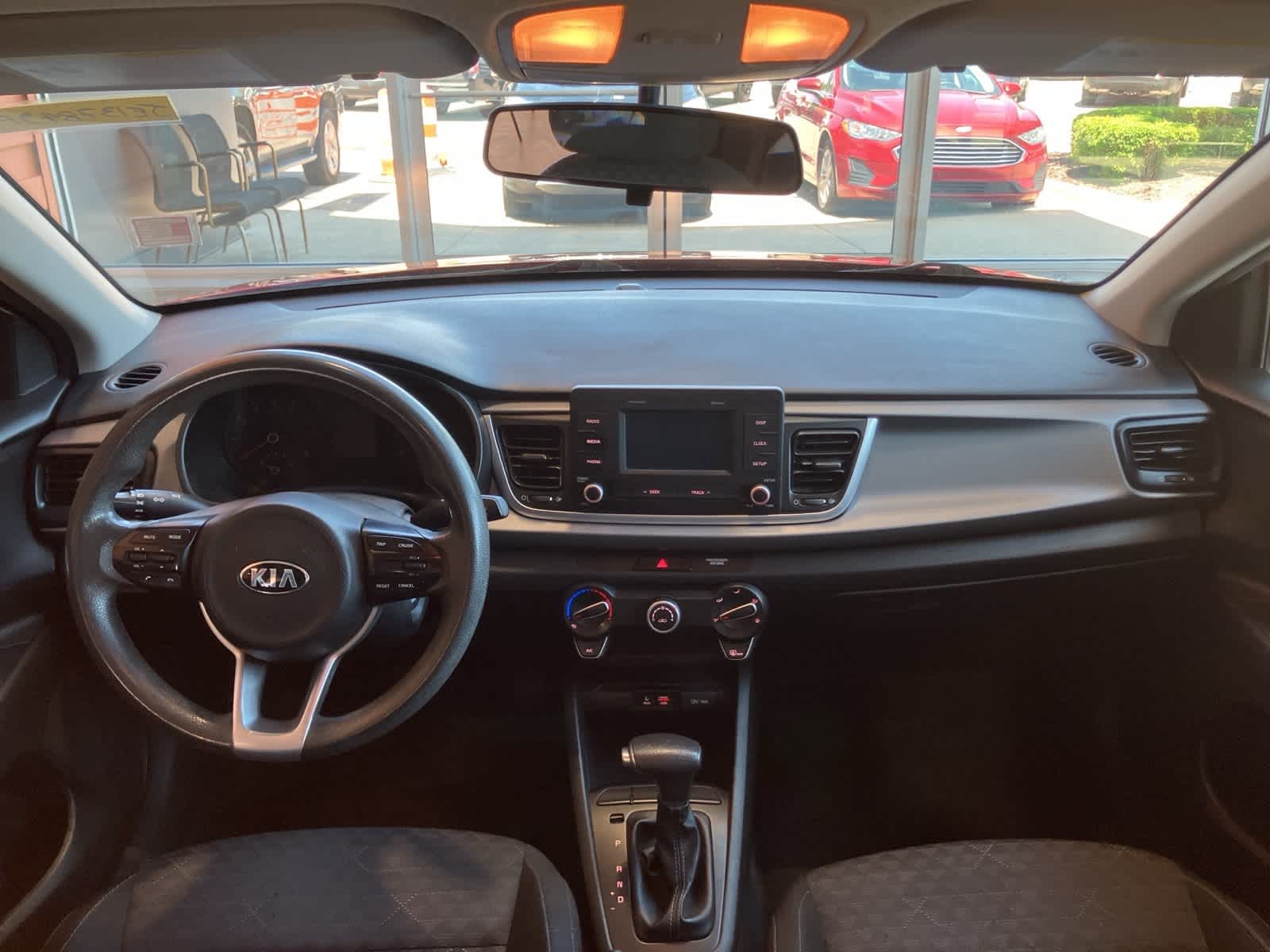 Thumbnail: 2018 Kia Rio - 18