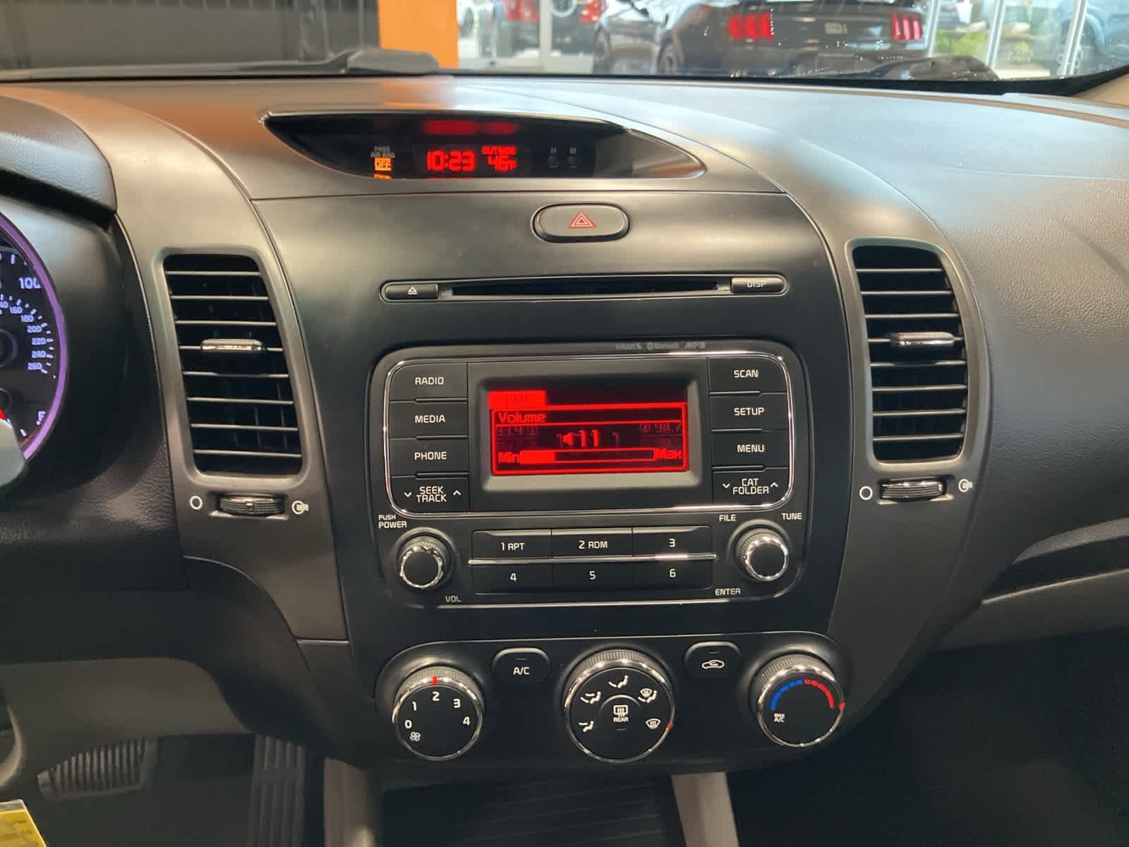 Thumbnail: 2014 Kia Forte - 18