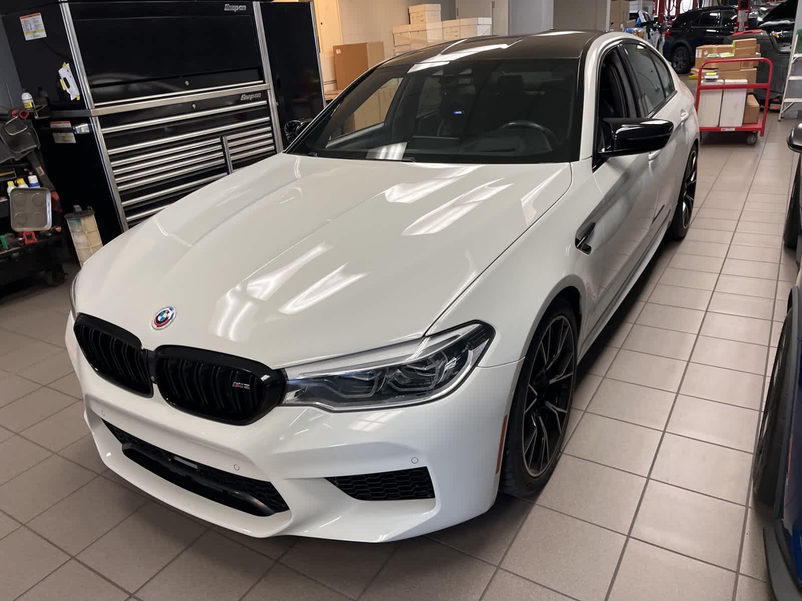 Thumbnail: 2019 BMW M5 - 2