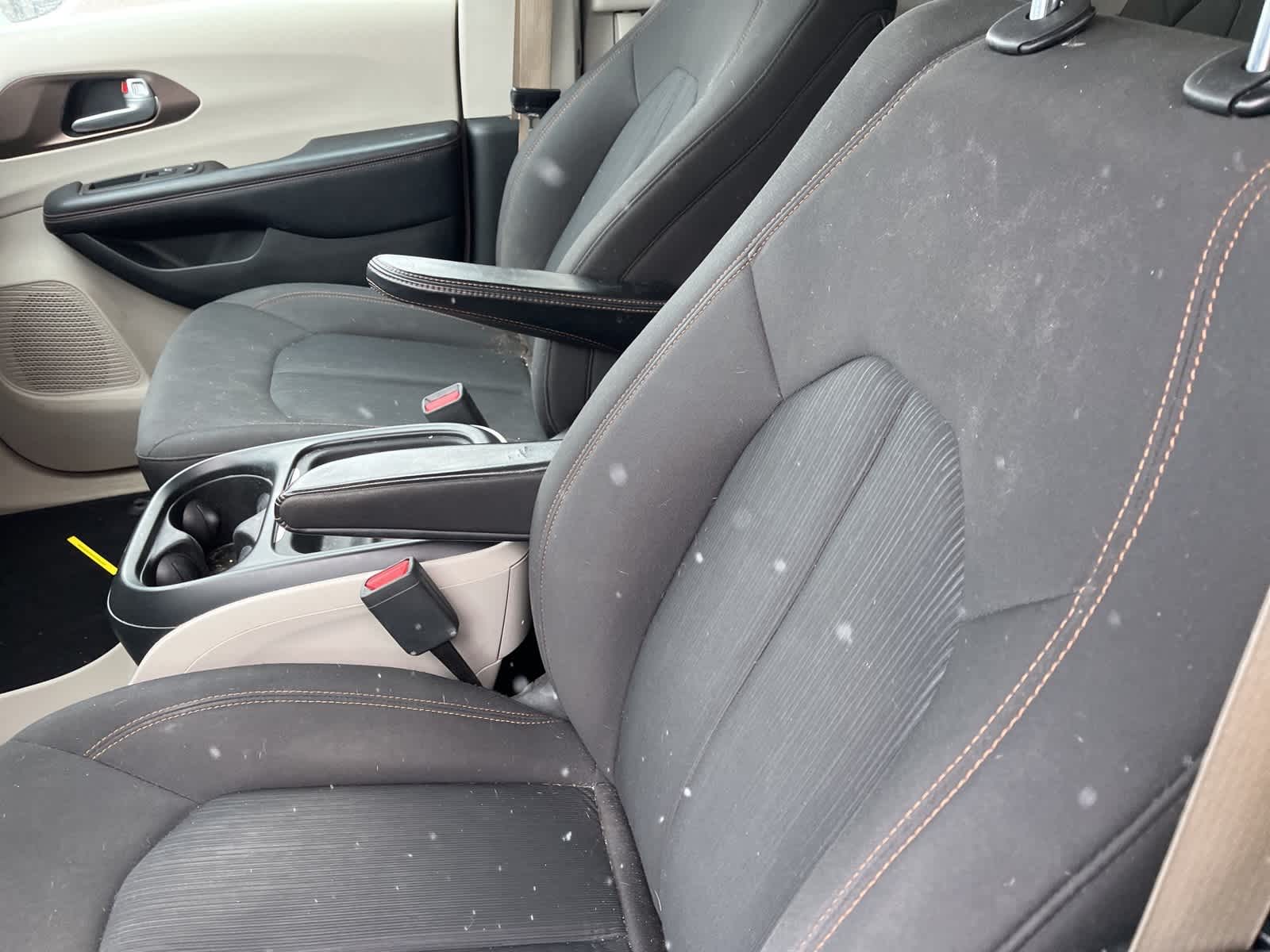 Thumbnail: 2018 Chrysler Pacifica - 23