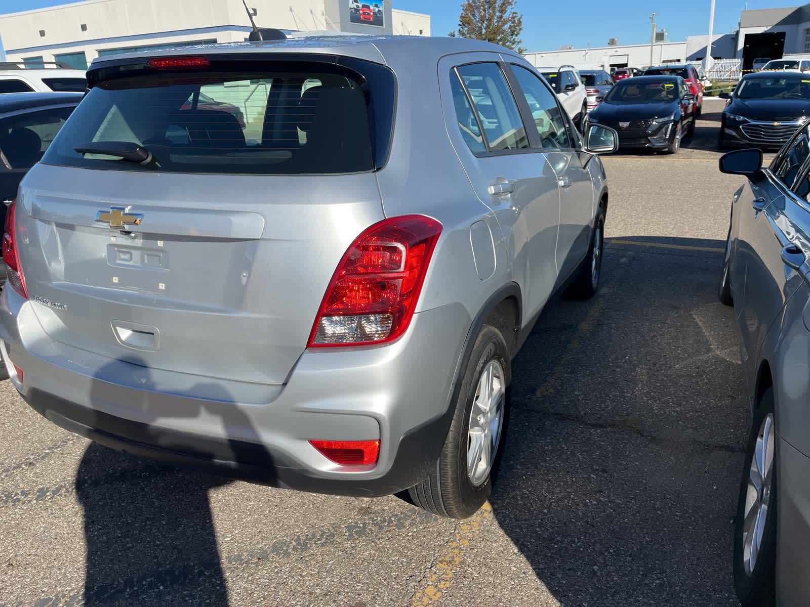 Thumbnail: 2018 Chevrolet Trax - 14