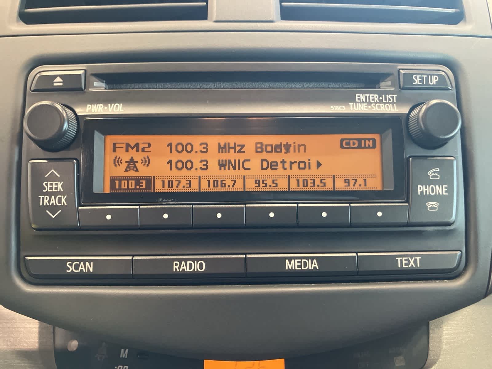 Thumbnail: 2012 Toyota RAV4 - 20