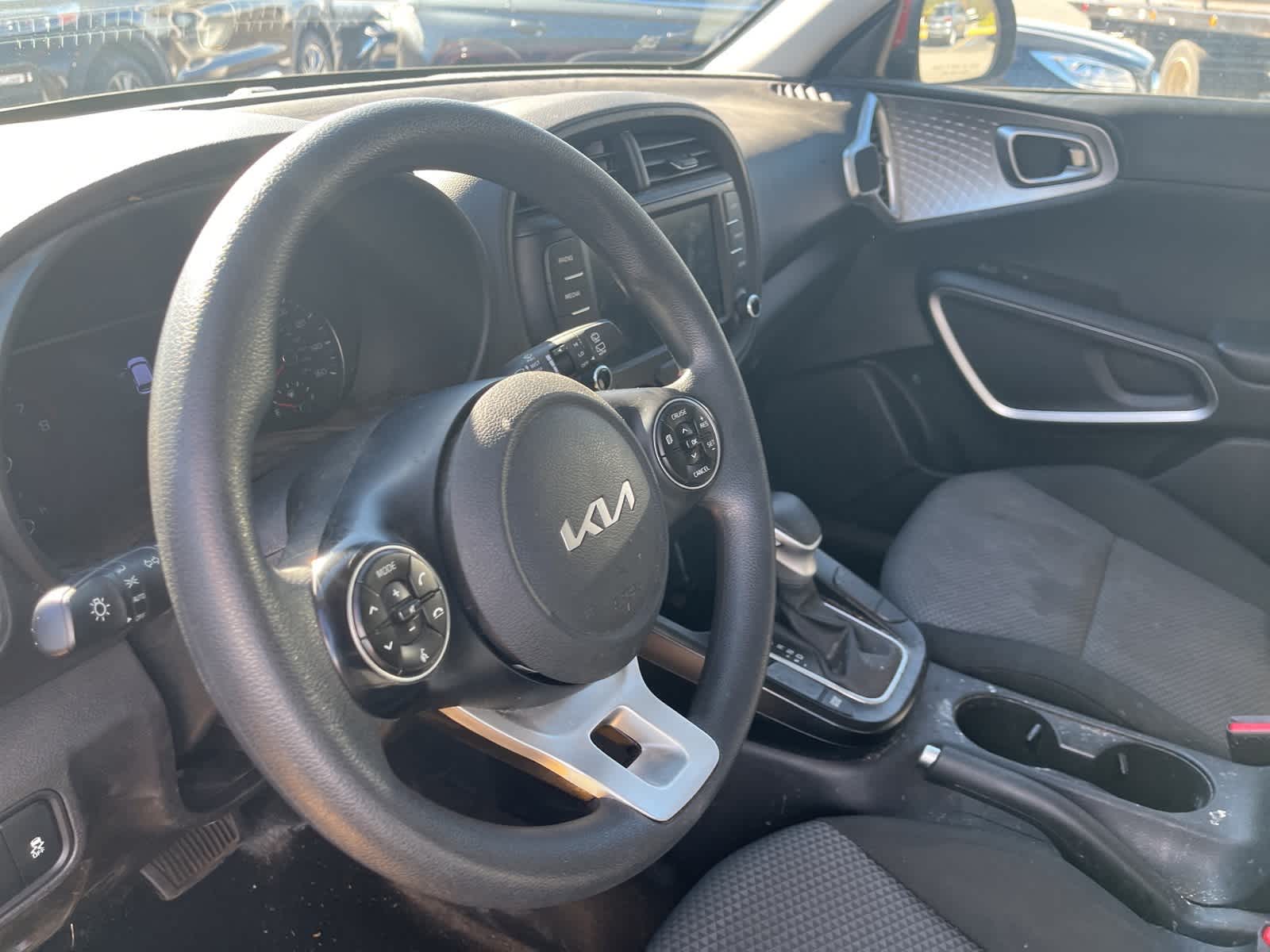 Thumbnail: 2022 Kia Soul - 25