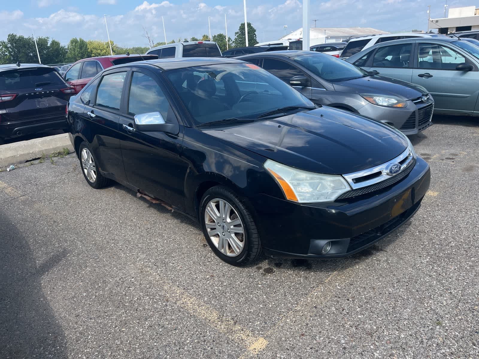 Thumbnail: 2011 Ford Focus - 17