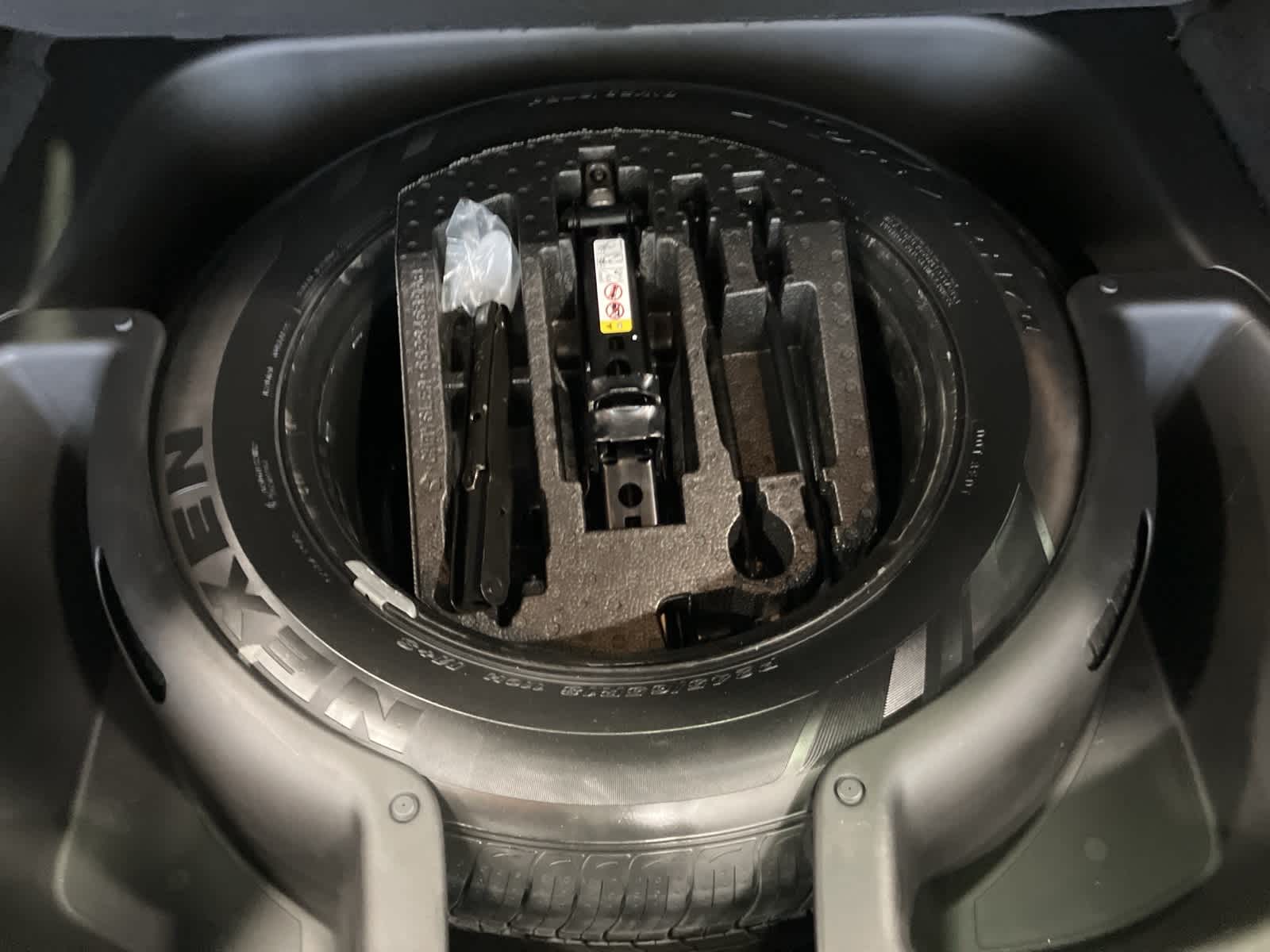 Thumbnail: 2021 Jeep Grand Cherokee - 30