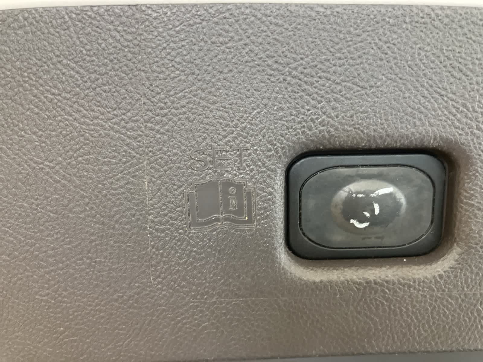 Thumbnail: 2016 Lincoln MKX - 25