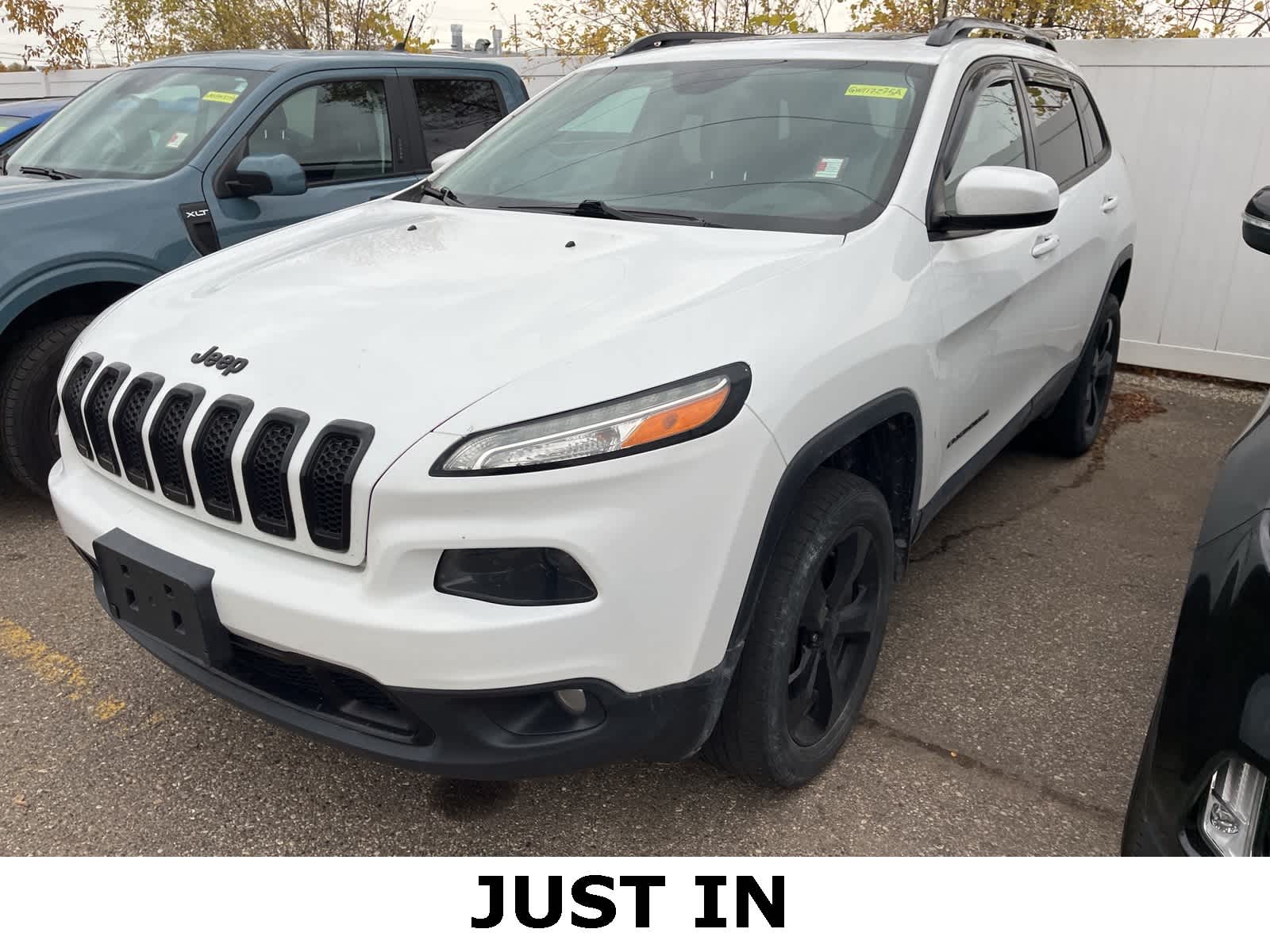 2016 Jeep Cherokee Altitude -
                  Sterling Heights, MI