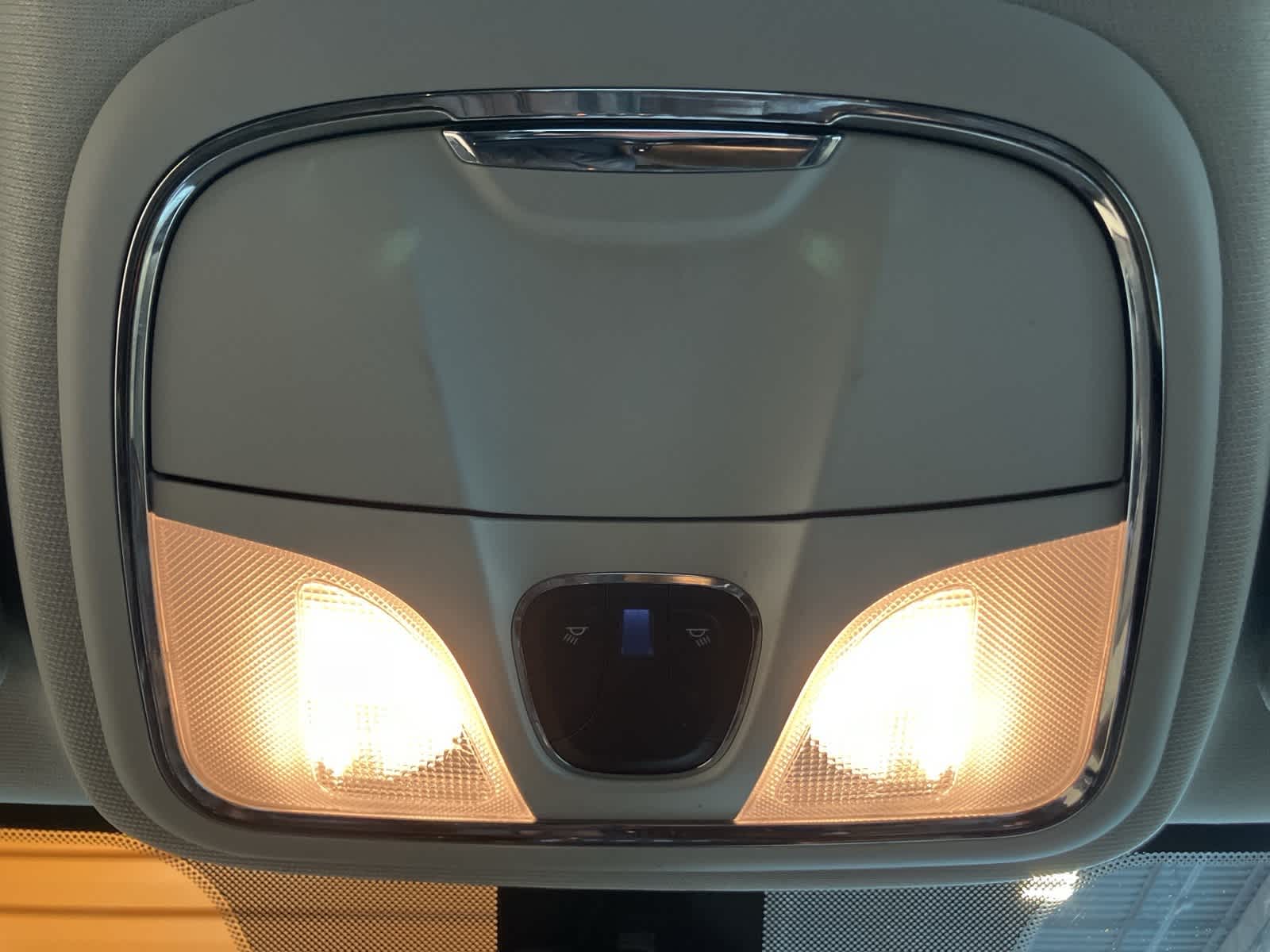 Thumbnail: 2020 Jeep Cherokee - 20