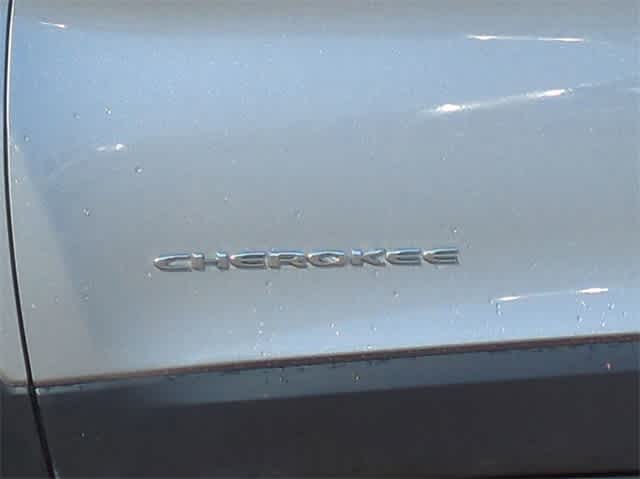 Thumbnail: 2015 Jeep Cherokee - 13