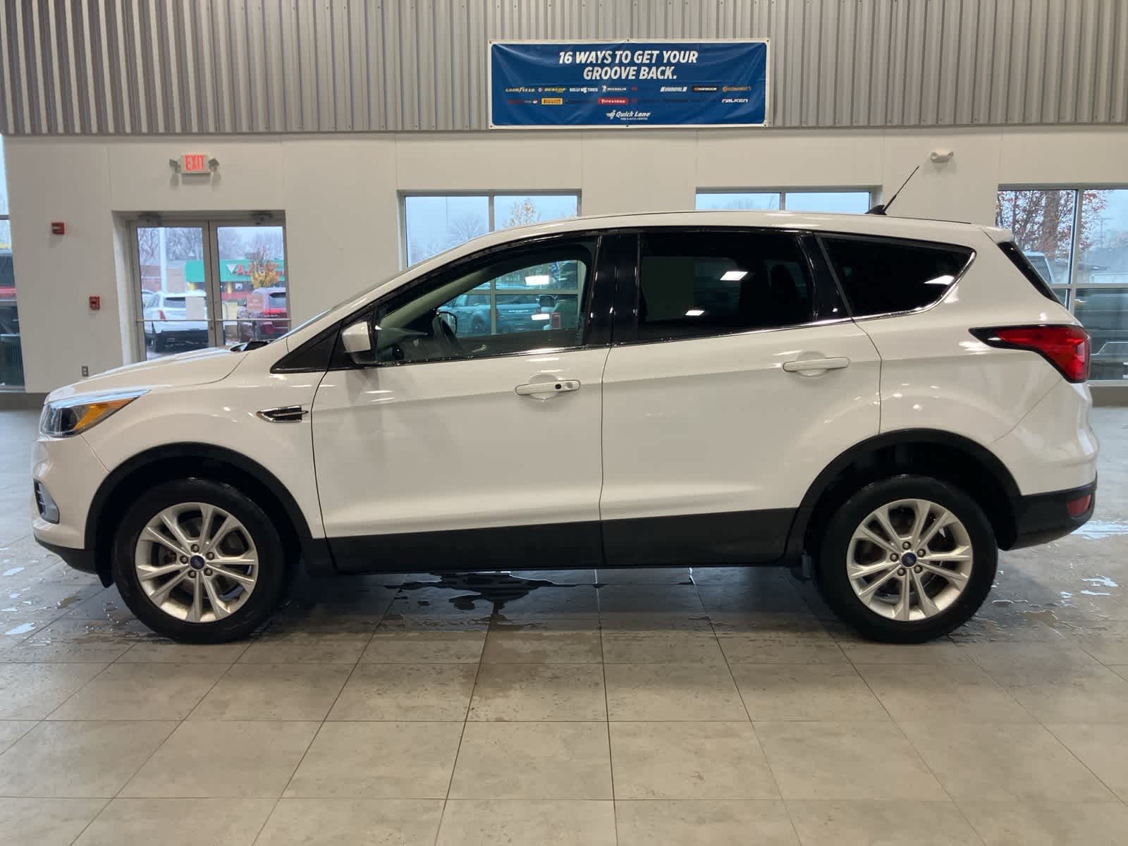Thumbnail: 2019 Ford Escape - 8