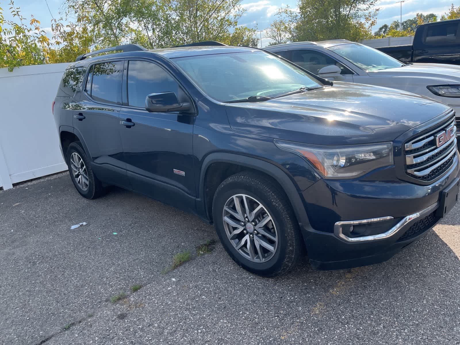 Thumbnail: 2017 GMC Acadia - 16