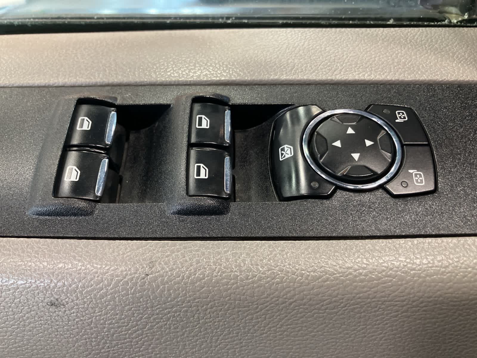 Thumbnail: 2017 Ford Econoline - 13