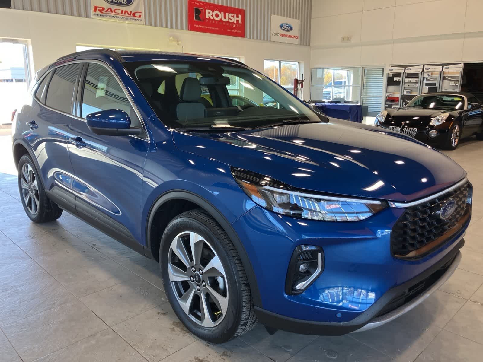 Thumbnail: 2023 Ford Escape - 3