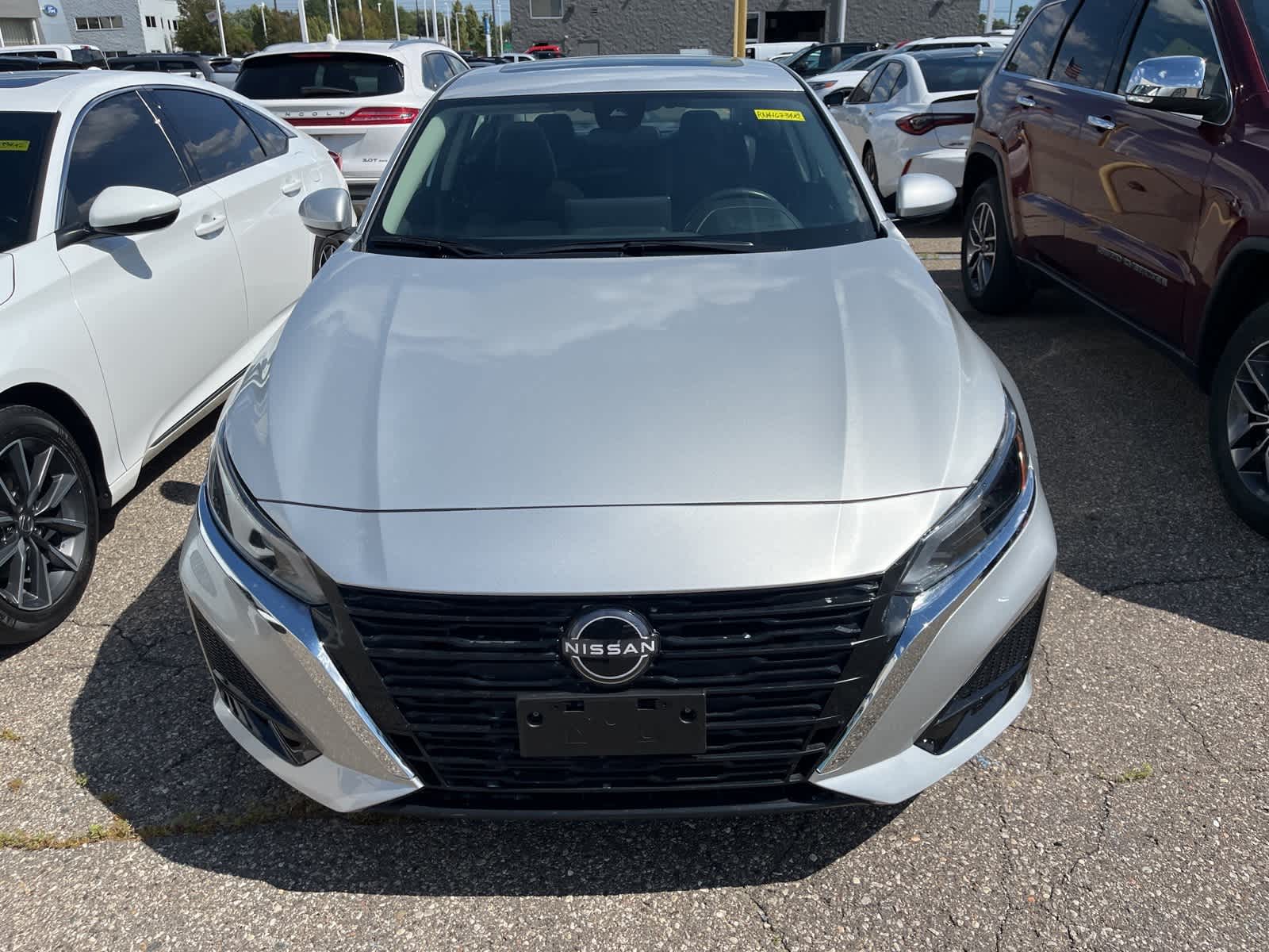 Thumbnail: 2024 Nissan Altima - 20