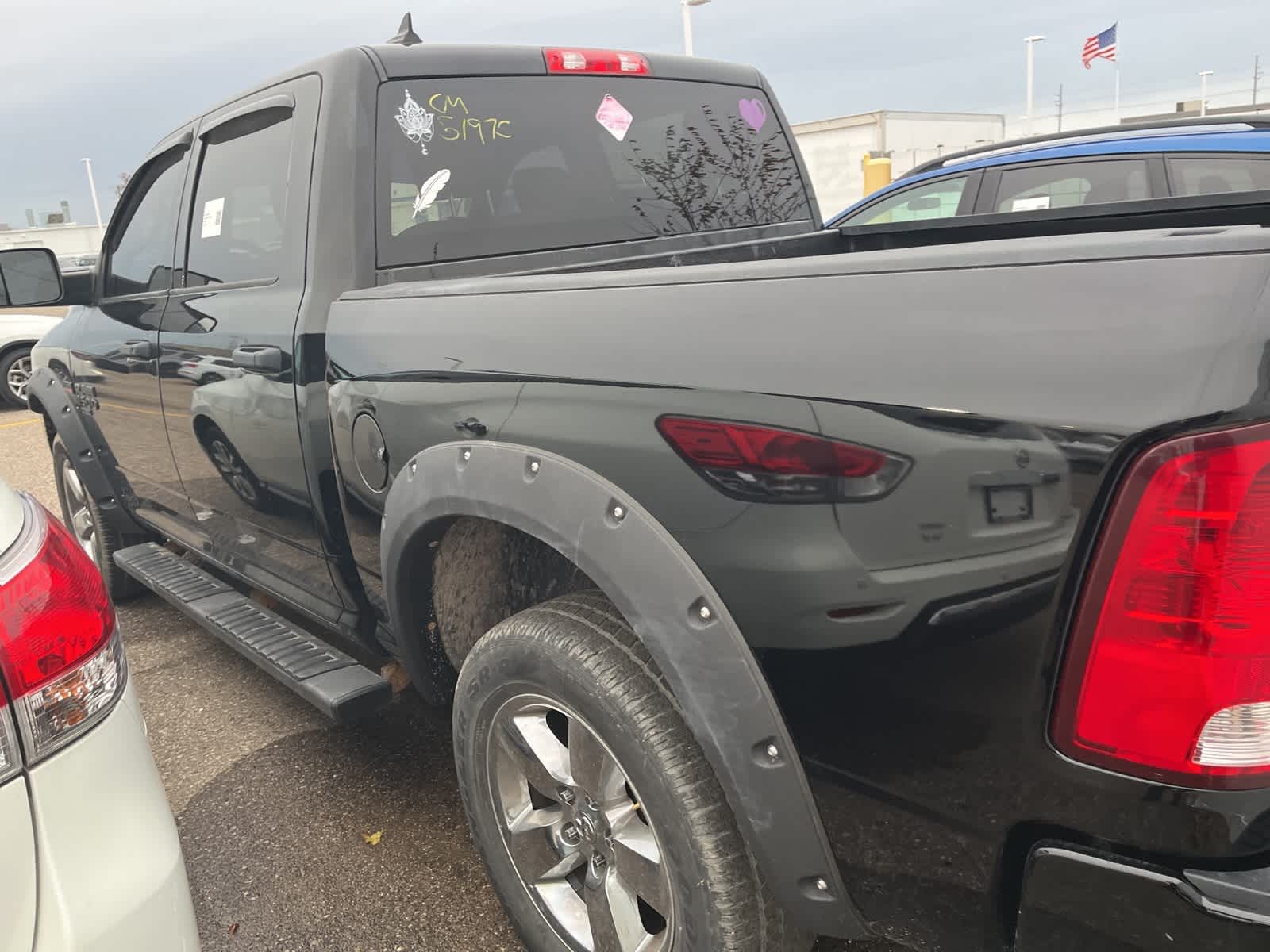 Thumbnail: 2019 RAM 1500 Classic - 9