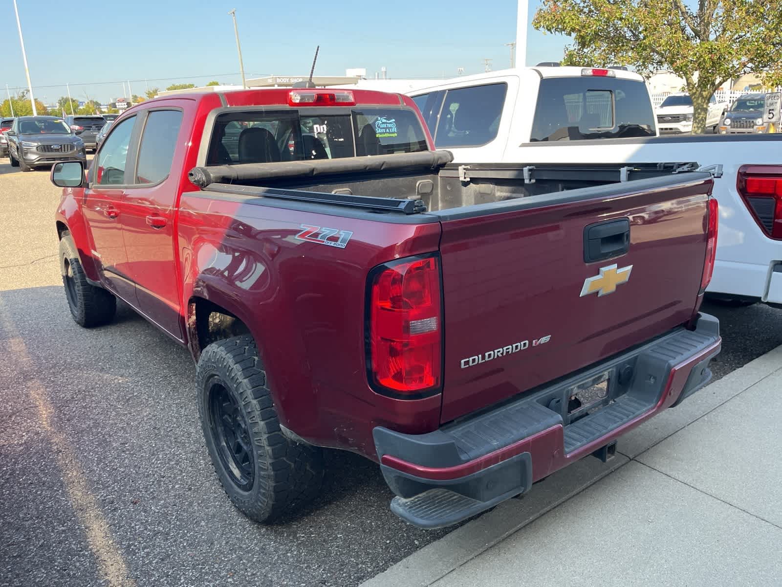 Thumbnail: 2019 Chevrolet Colorado - 9