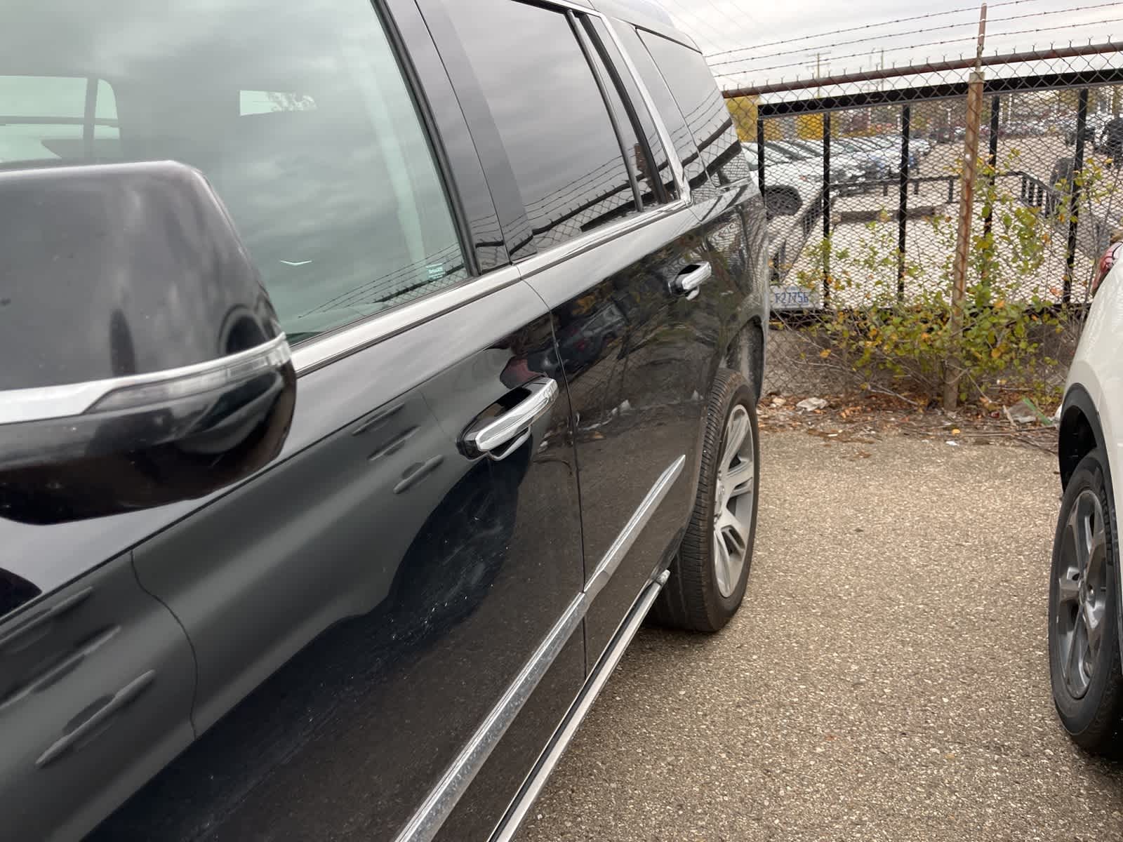 Thumbnail: 2017 Cadillac Escalade - 8