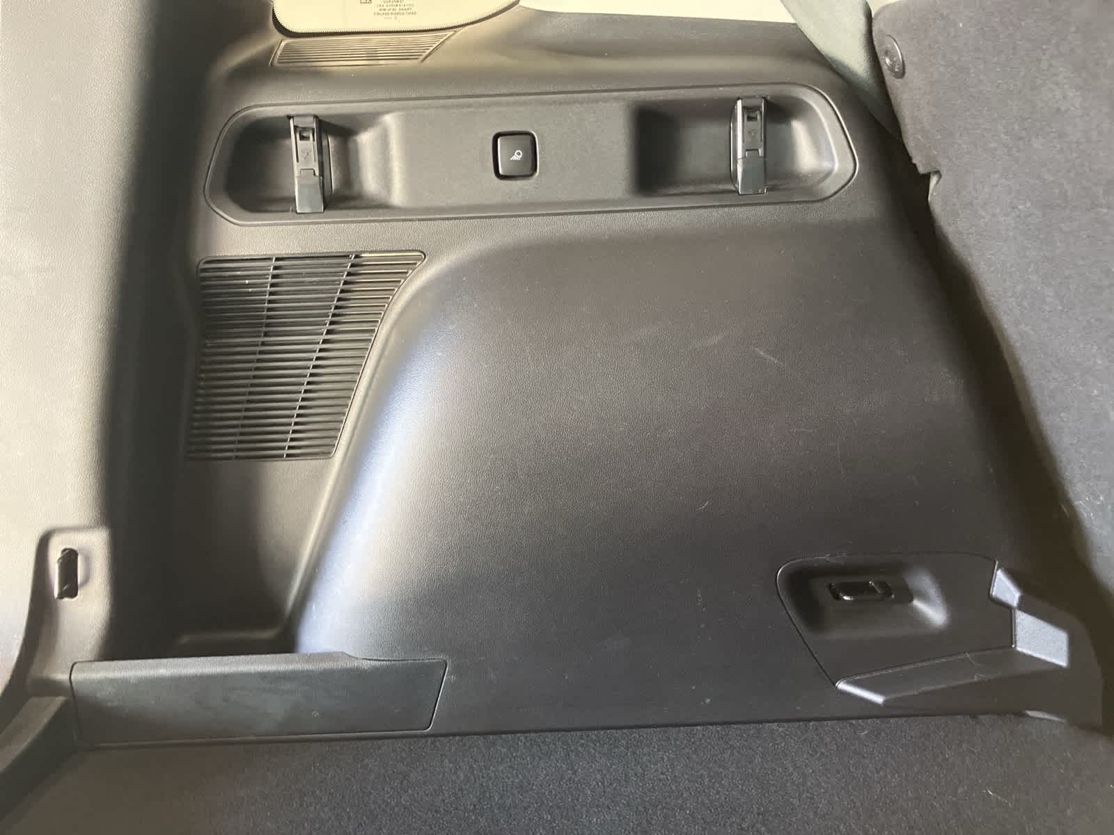 Thumbnail: 2023 Ford Bronco Sport - 32