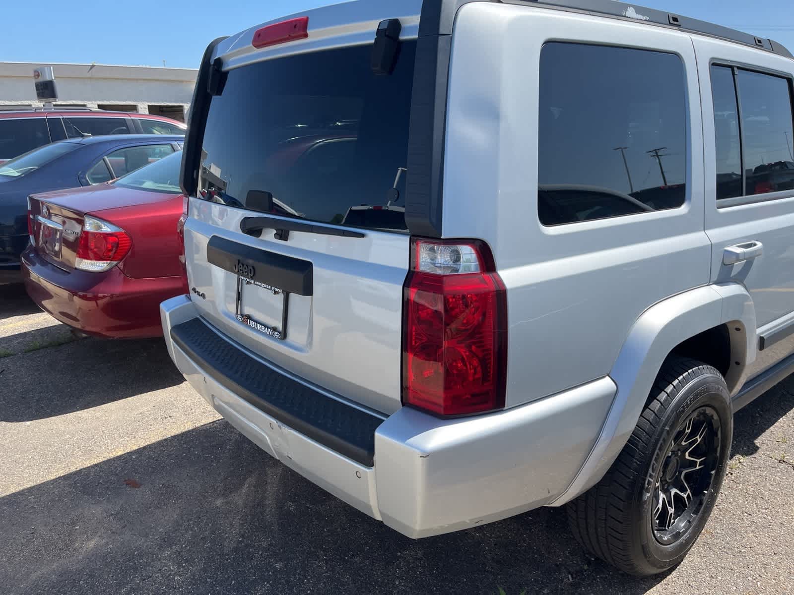 Thumbnail: 2007 Jeep Commander - 12