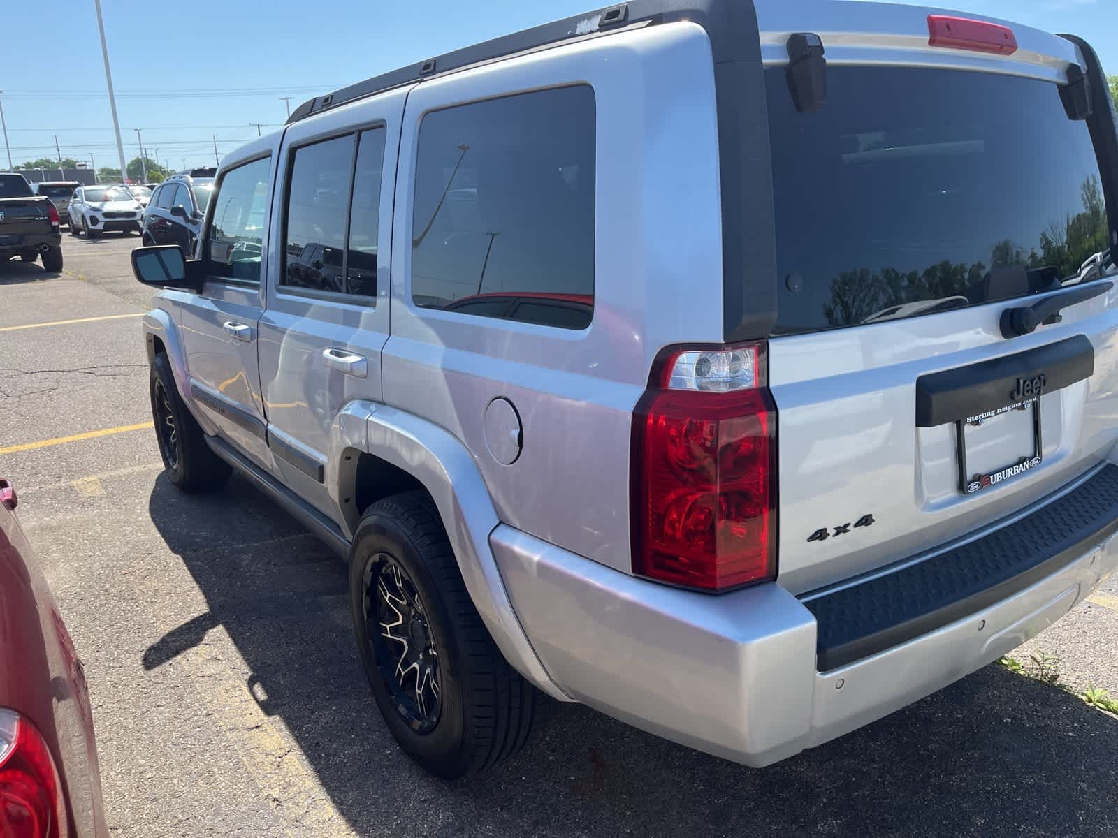 Thumbnail: 2007 Jeep Commander - 8