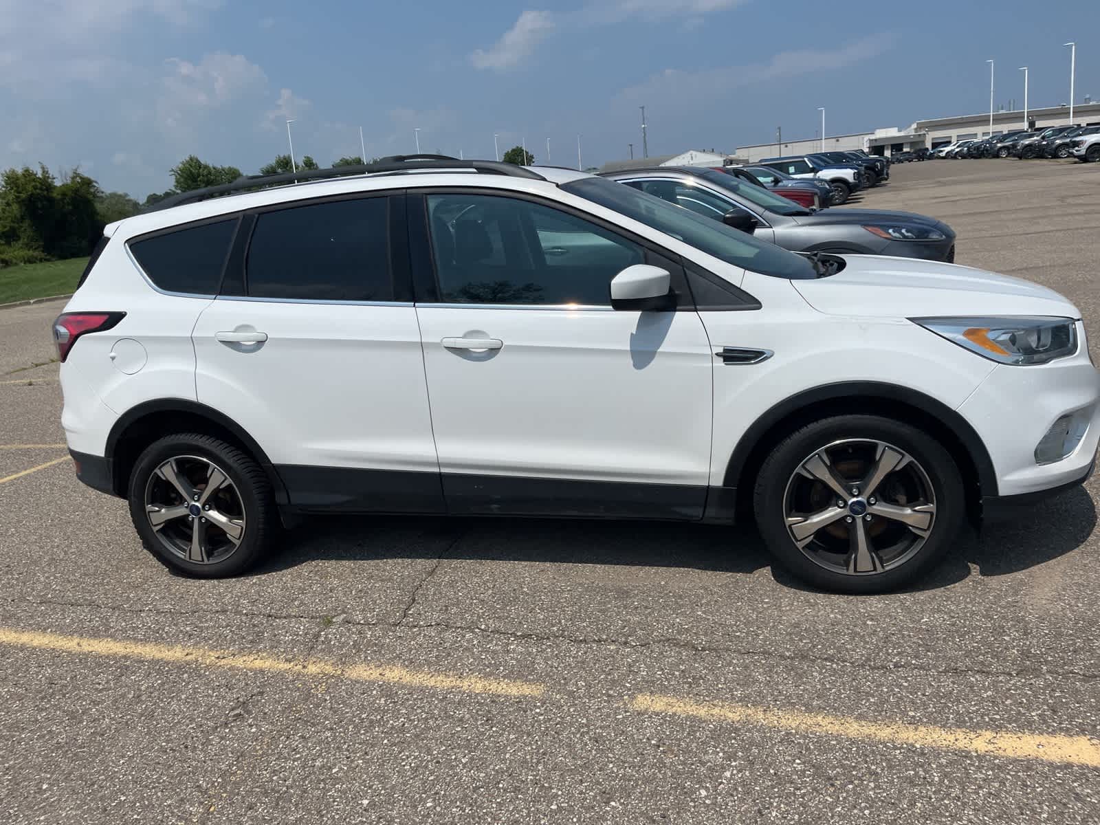 Thumbnail: 2017 Ford Escape - 15