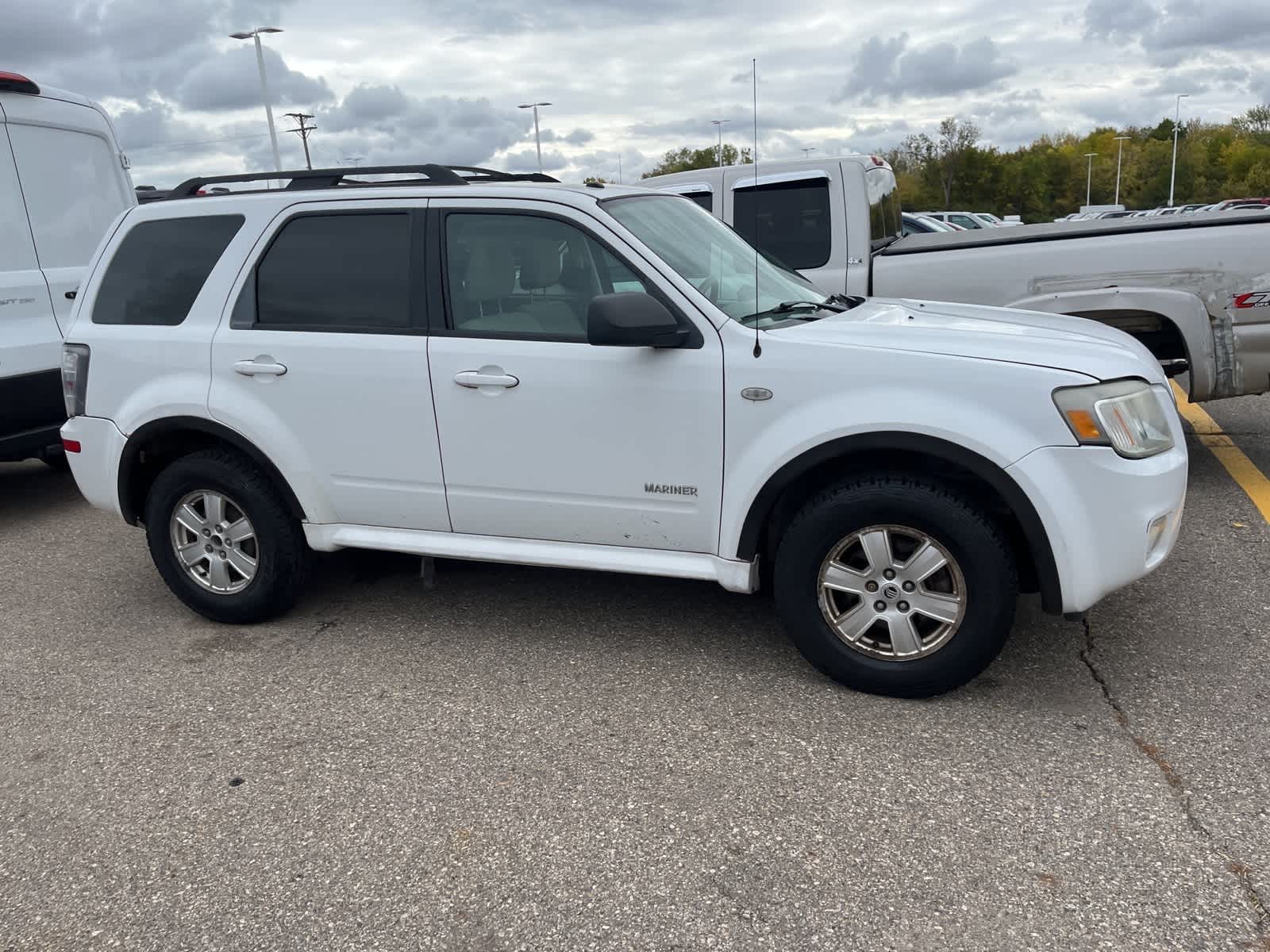 Thumbnail: 2008 Mercury Mariner - 16