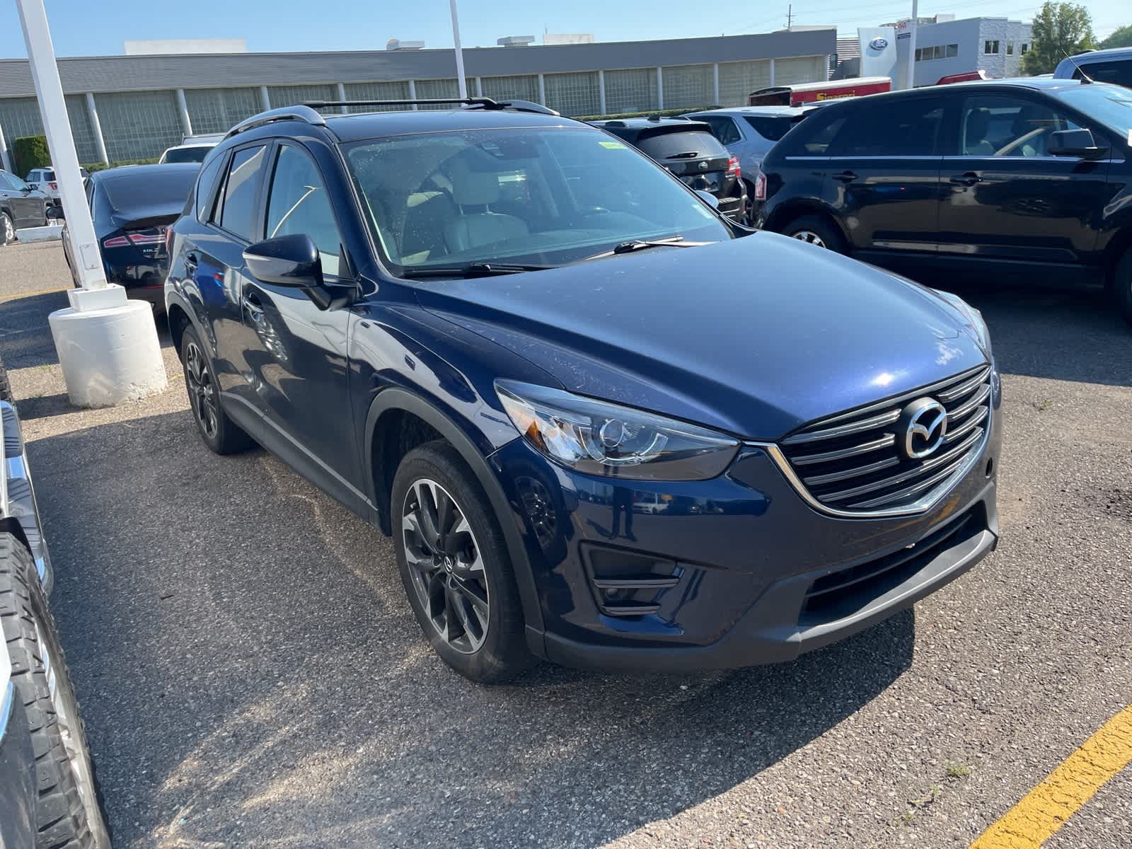 Thumbnail: 2016 Mazda CX-5 - 17