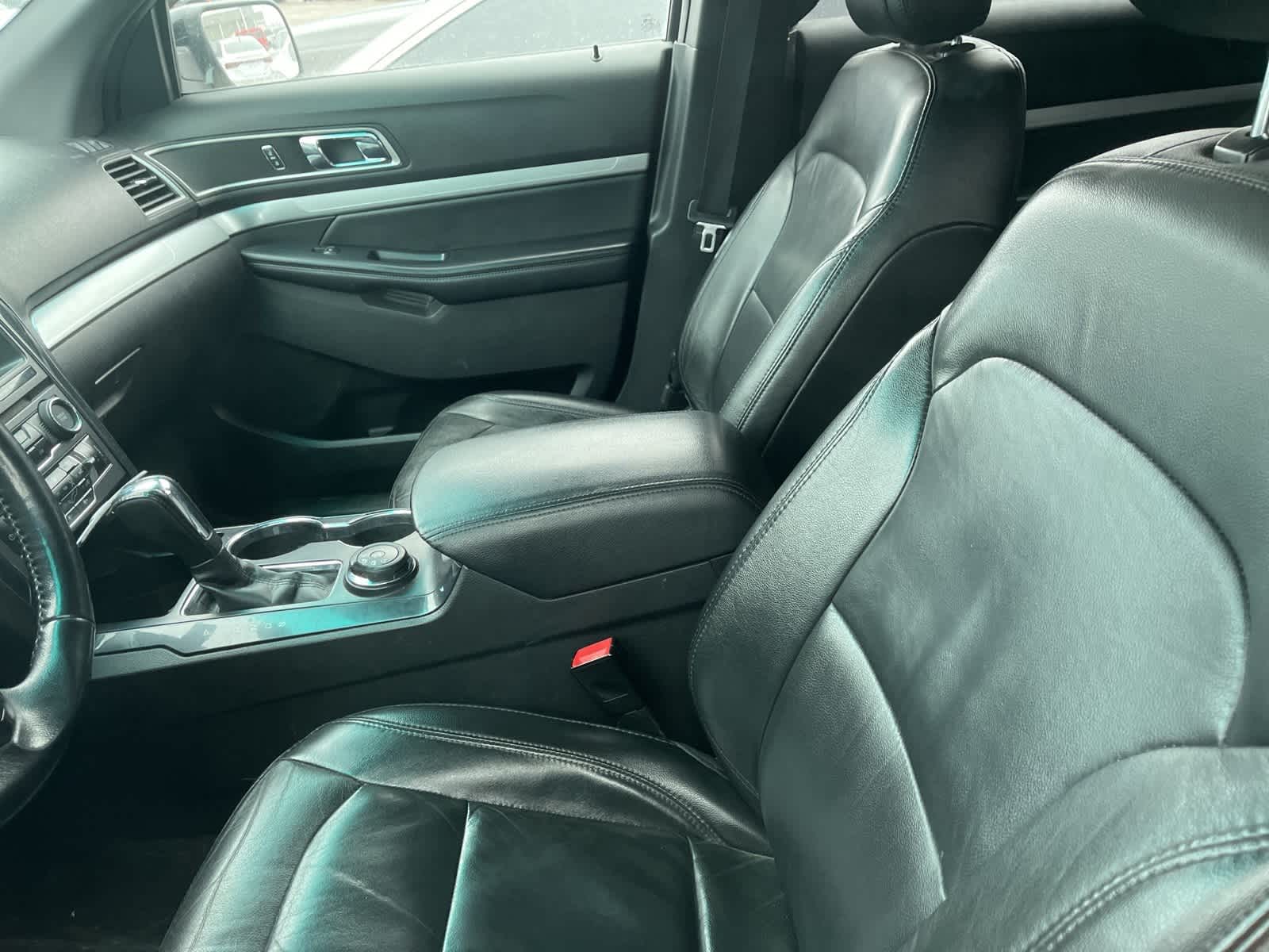 Thumbnail: 2017 Ford Explorer - 24