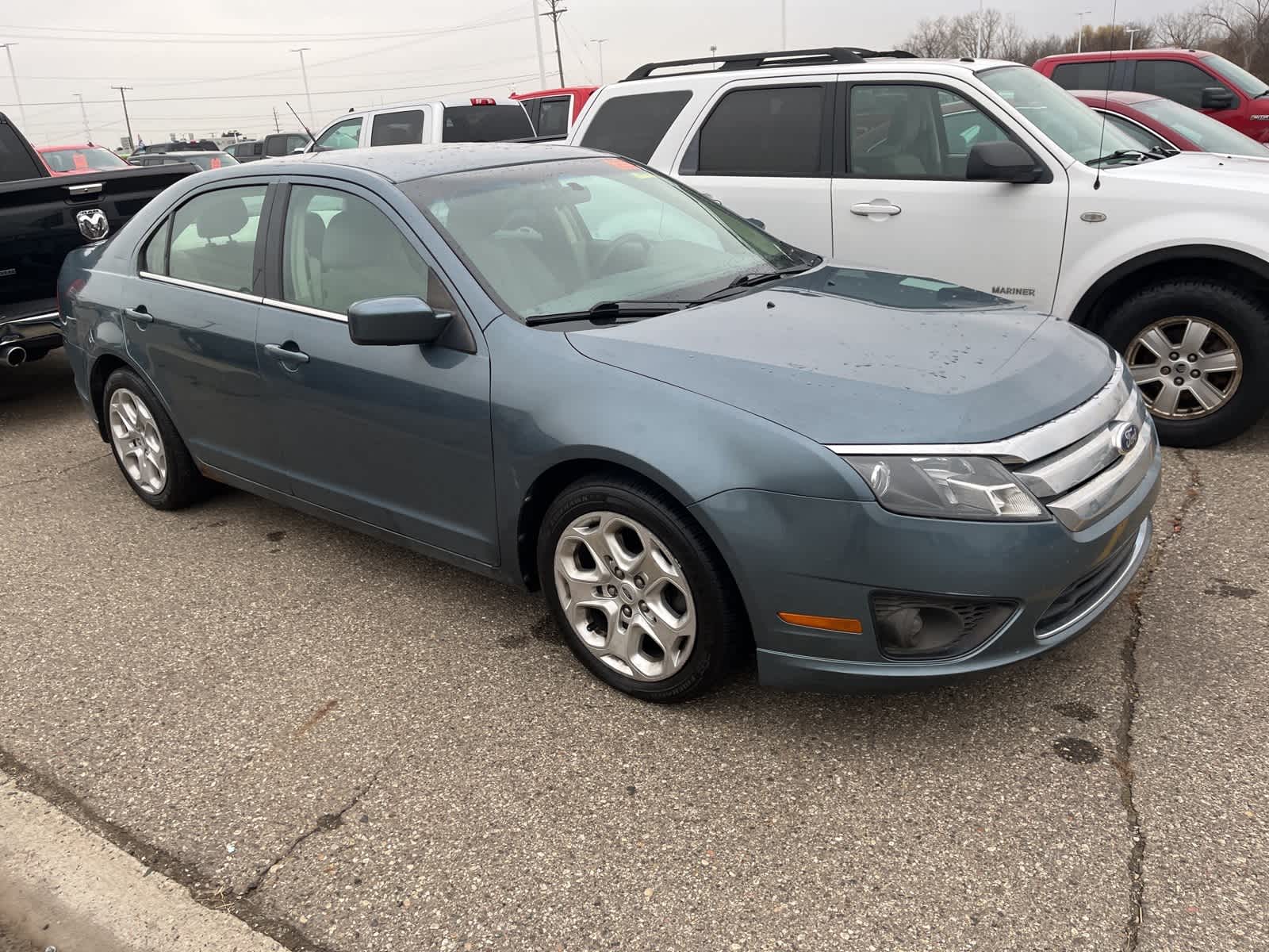 Thumbnail: 2011 Ford Fusion - 20