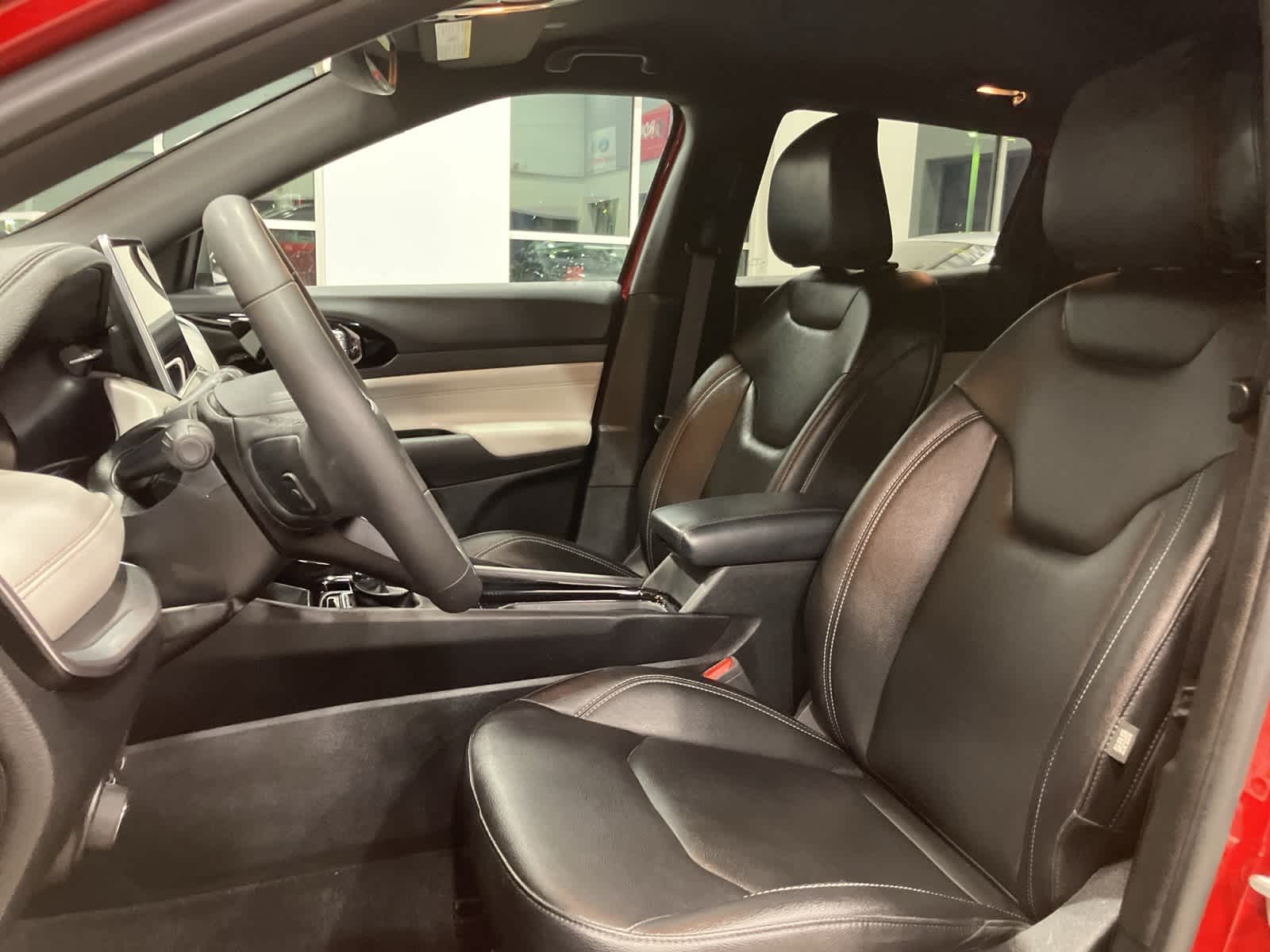 Thumbnail: 2025 Jeep Compass - 10