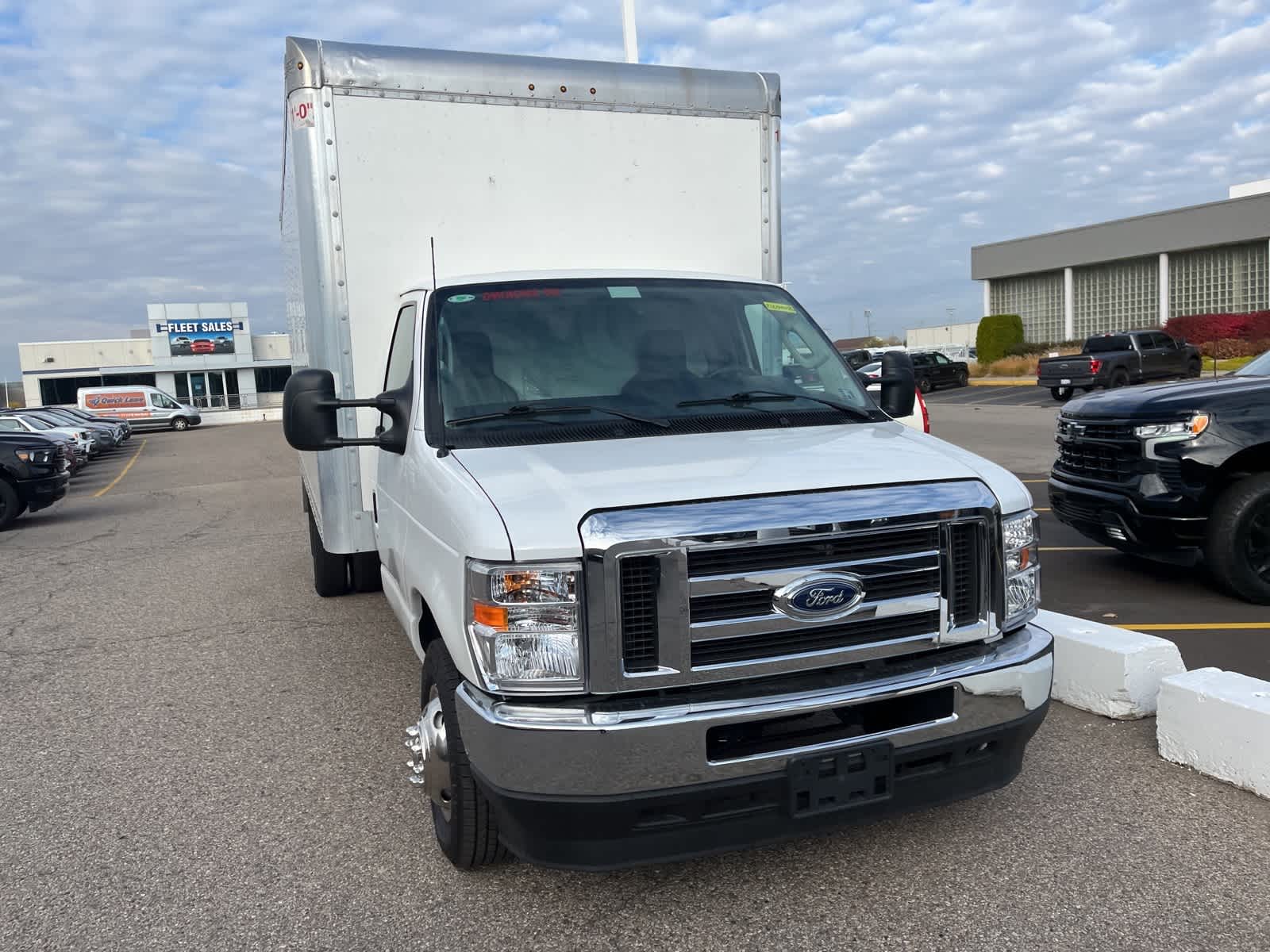 Thumbnail: 2024 Ford Econoline - 25