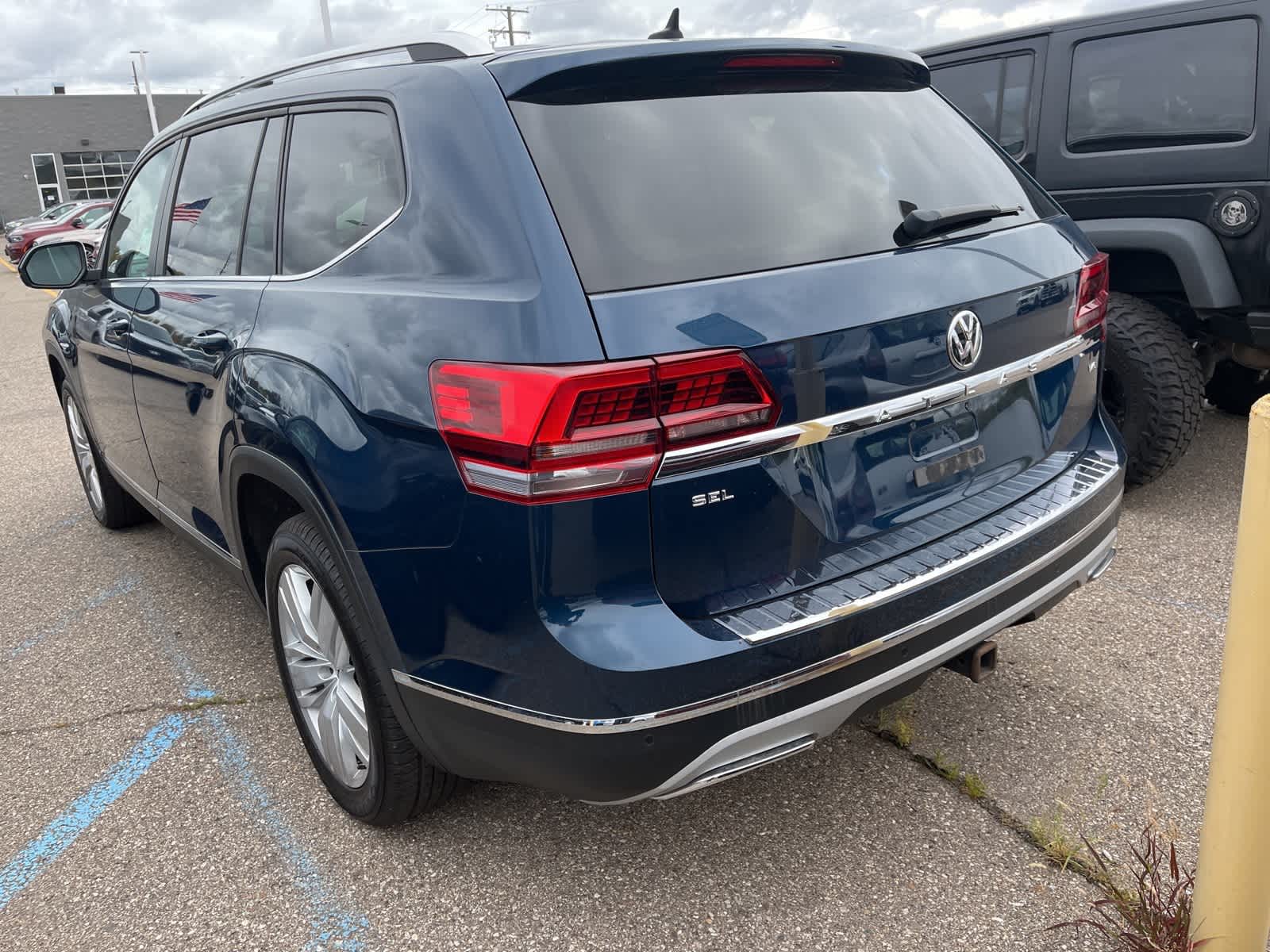 Thumbnail: 2019 Volkswagen Atlas - 10