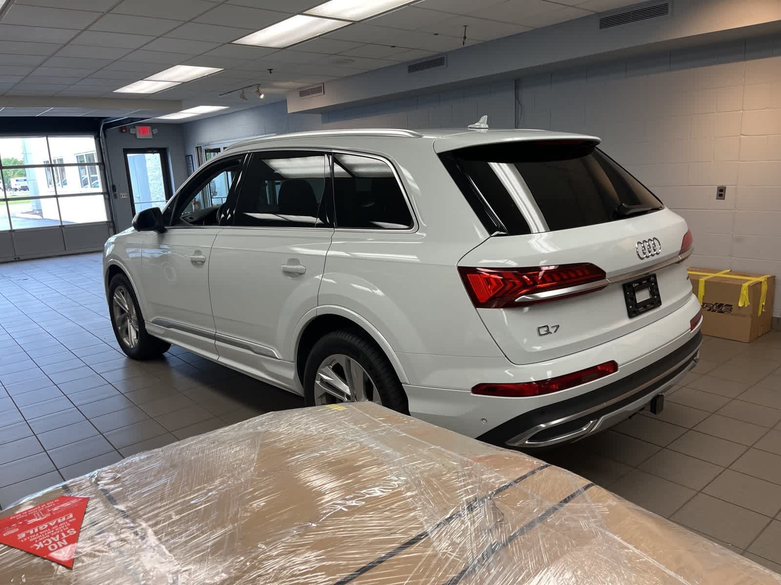 Thumbnail: 2021 Audi Q7 - 7