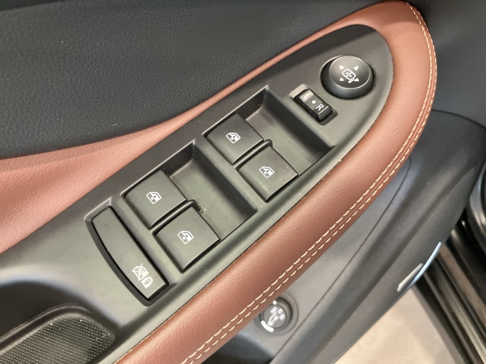 Thumbnail: 2018 Buick Envision - 17