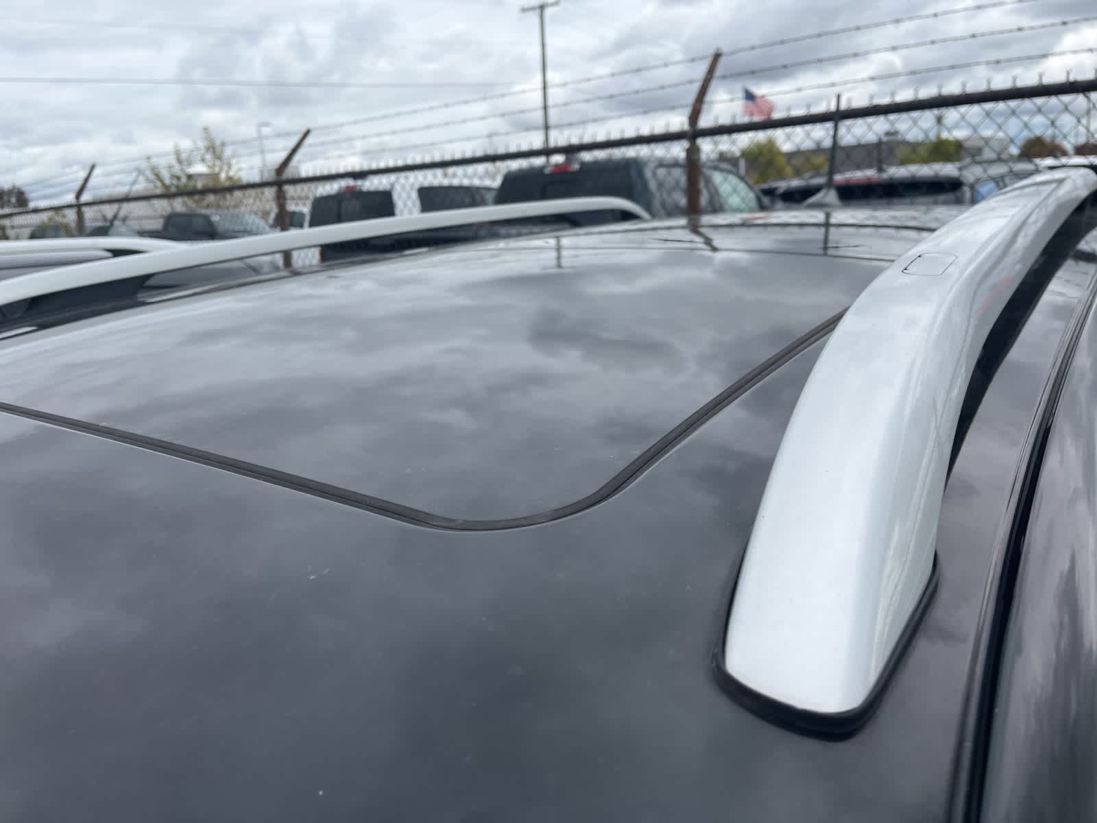 Thumbnail: 2019 Jeep Cherokee - 22