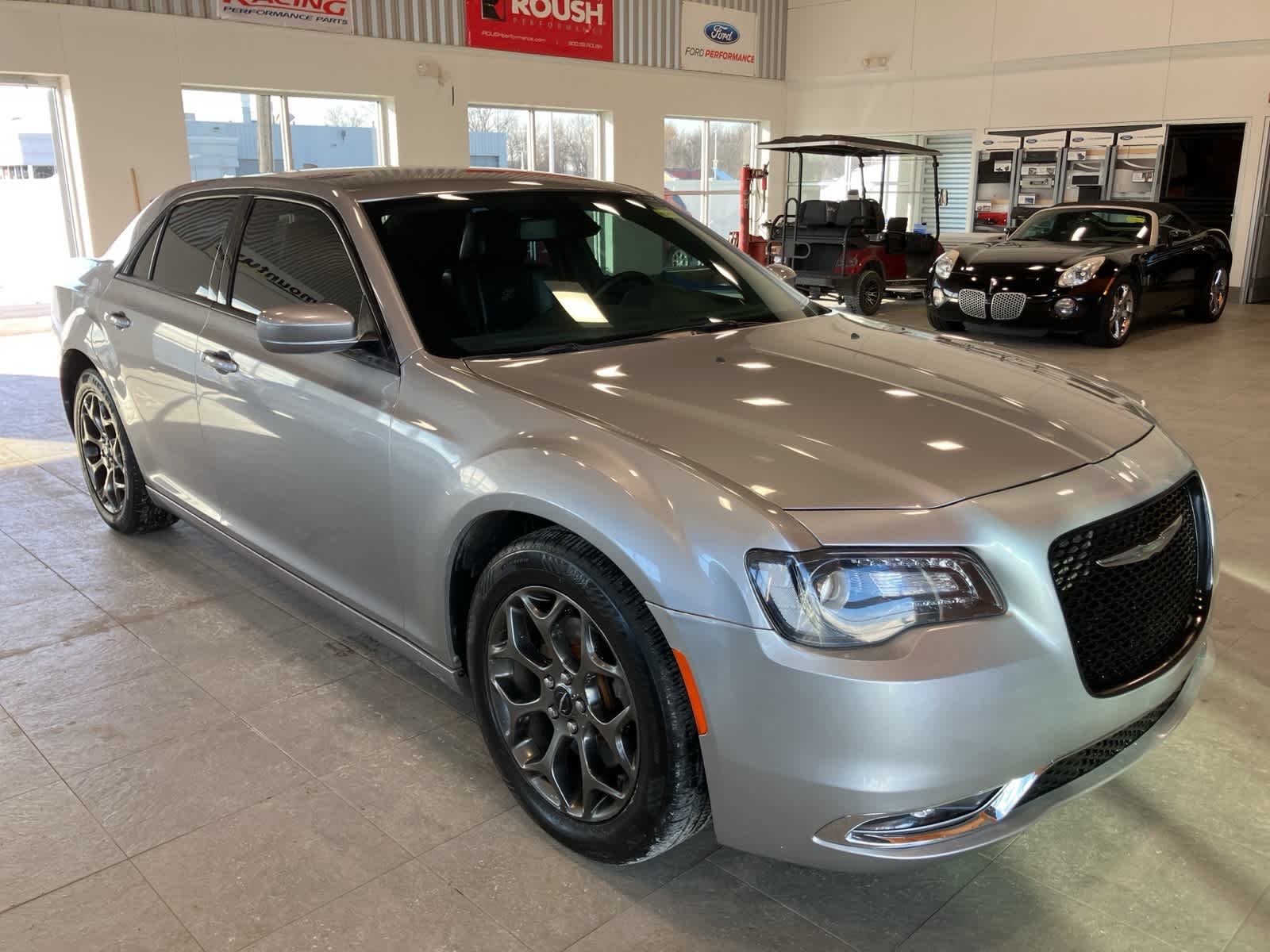 Thumbnail: 2017 Chrysler 300 - 3