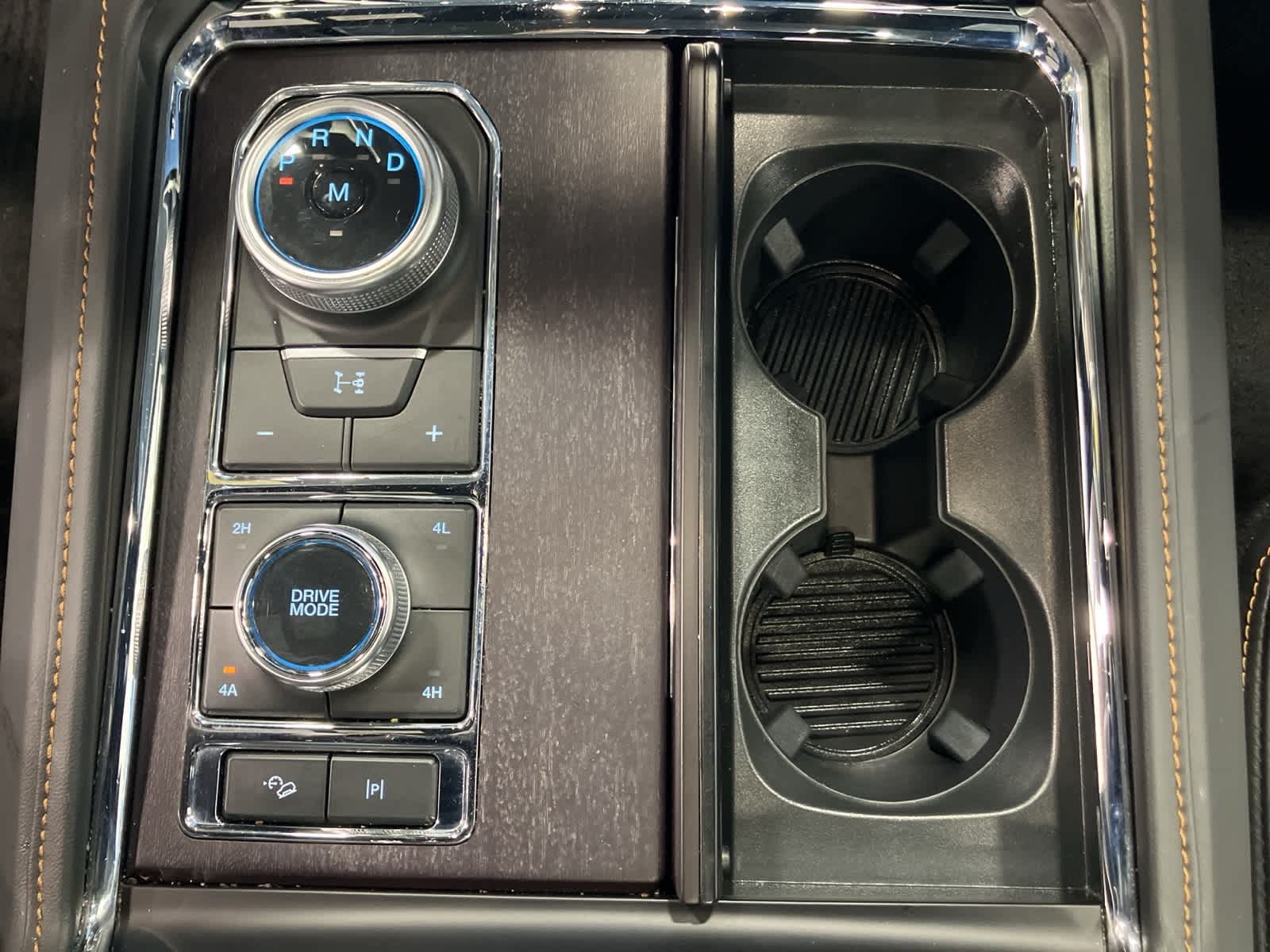 Thumbnail: 2024 Ford Expedition - 26