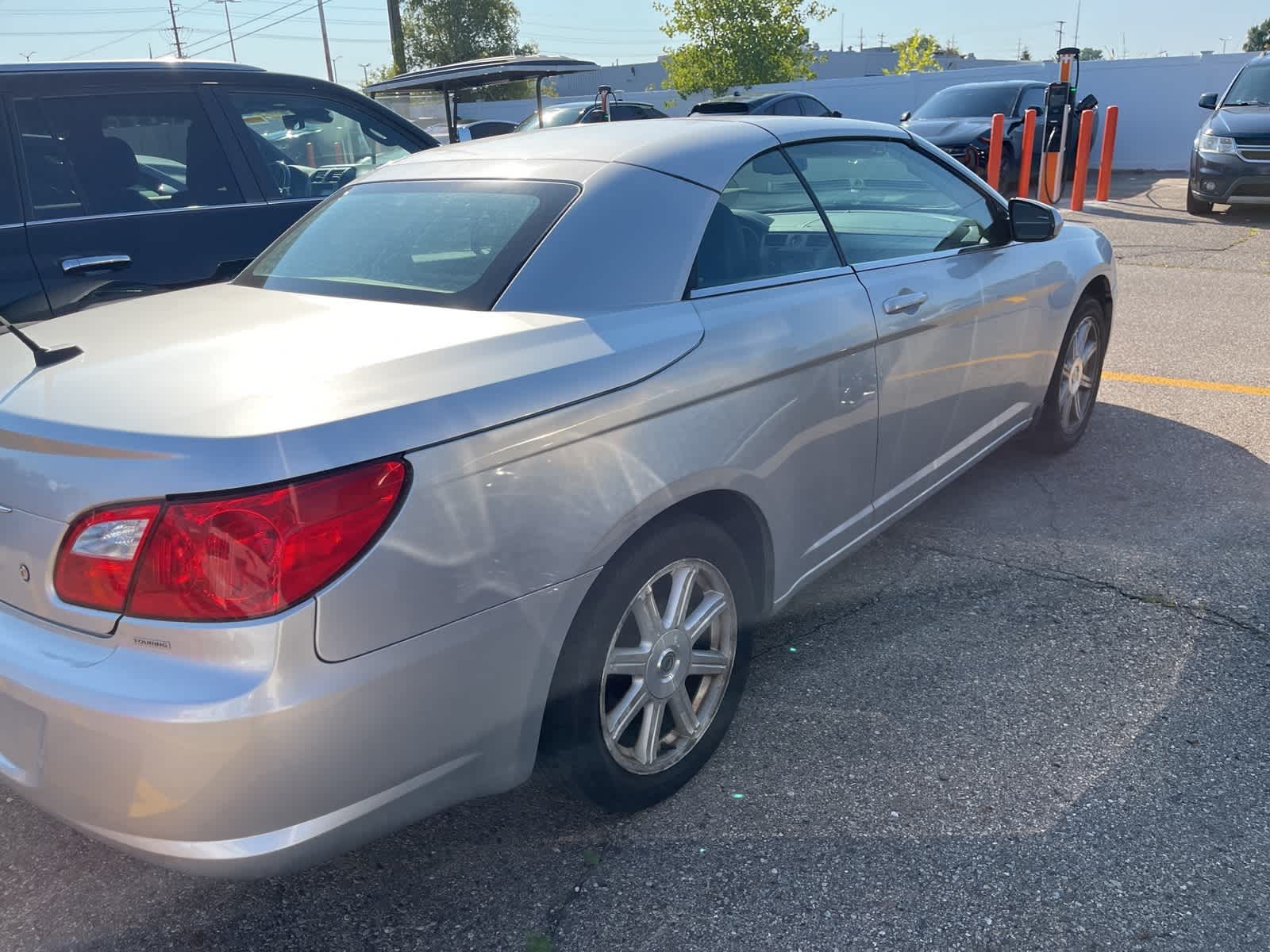 Thumbnail: 2009 Chrysler Sebring - 14